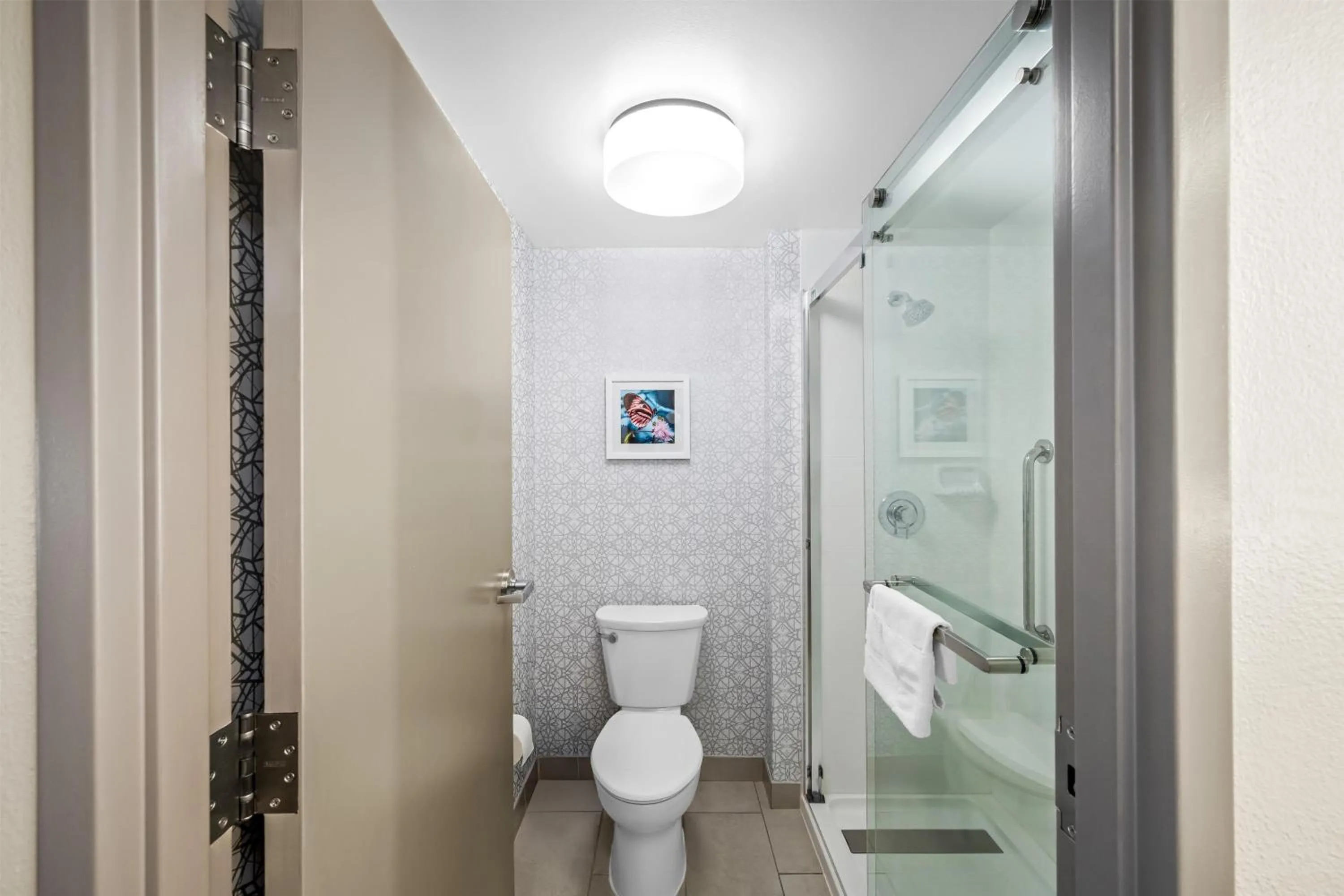 Bathroom in Hampton Inn & Suites Ft. Lauderdale/West-Sawgrass/Tamarac, FL