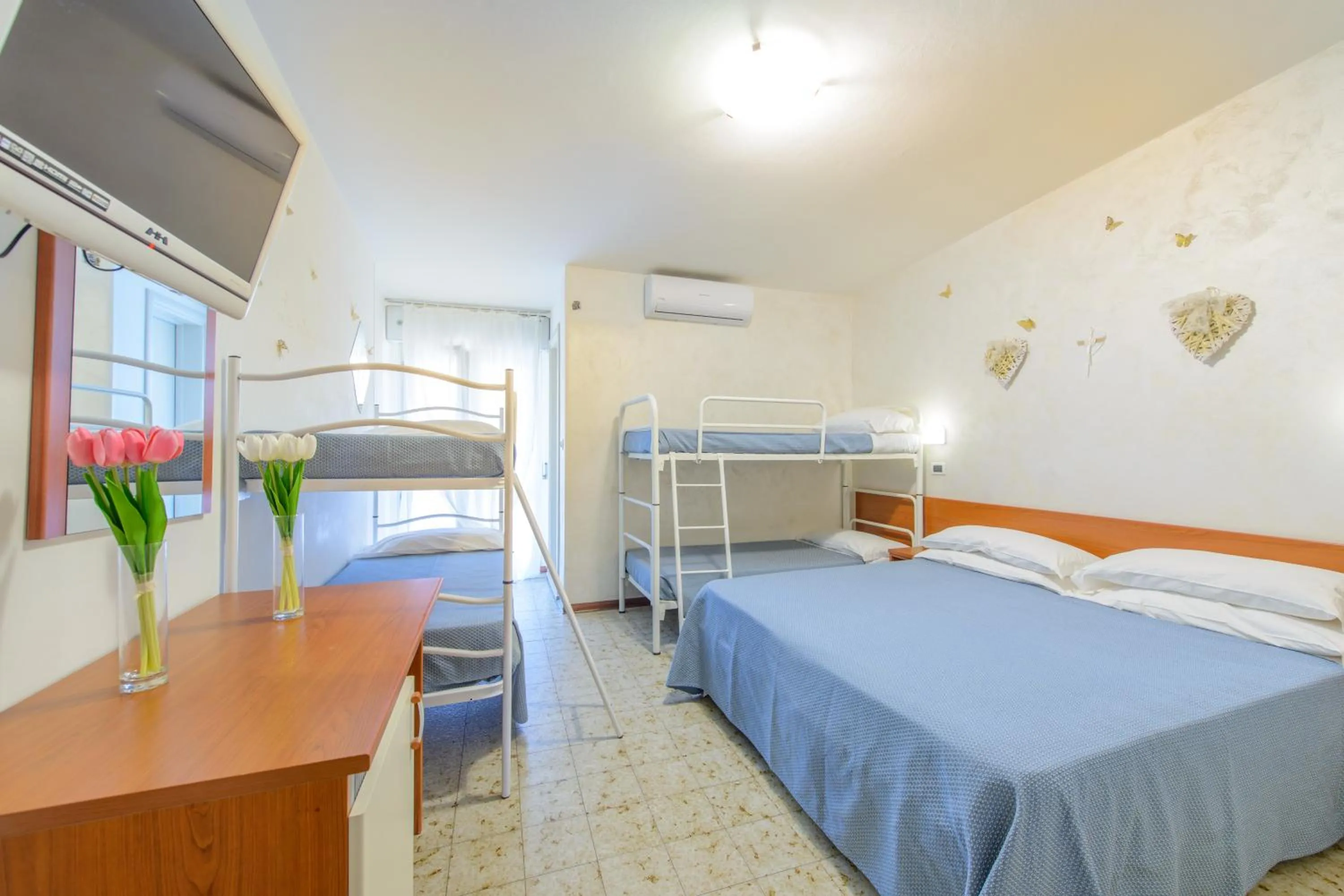 Bedroom, Bed in Hotel Caraibi