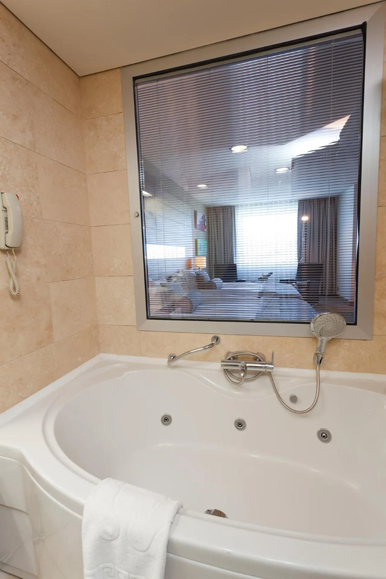 Bath in CPAnkara Hotel