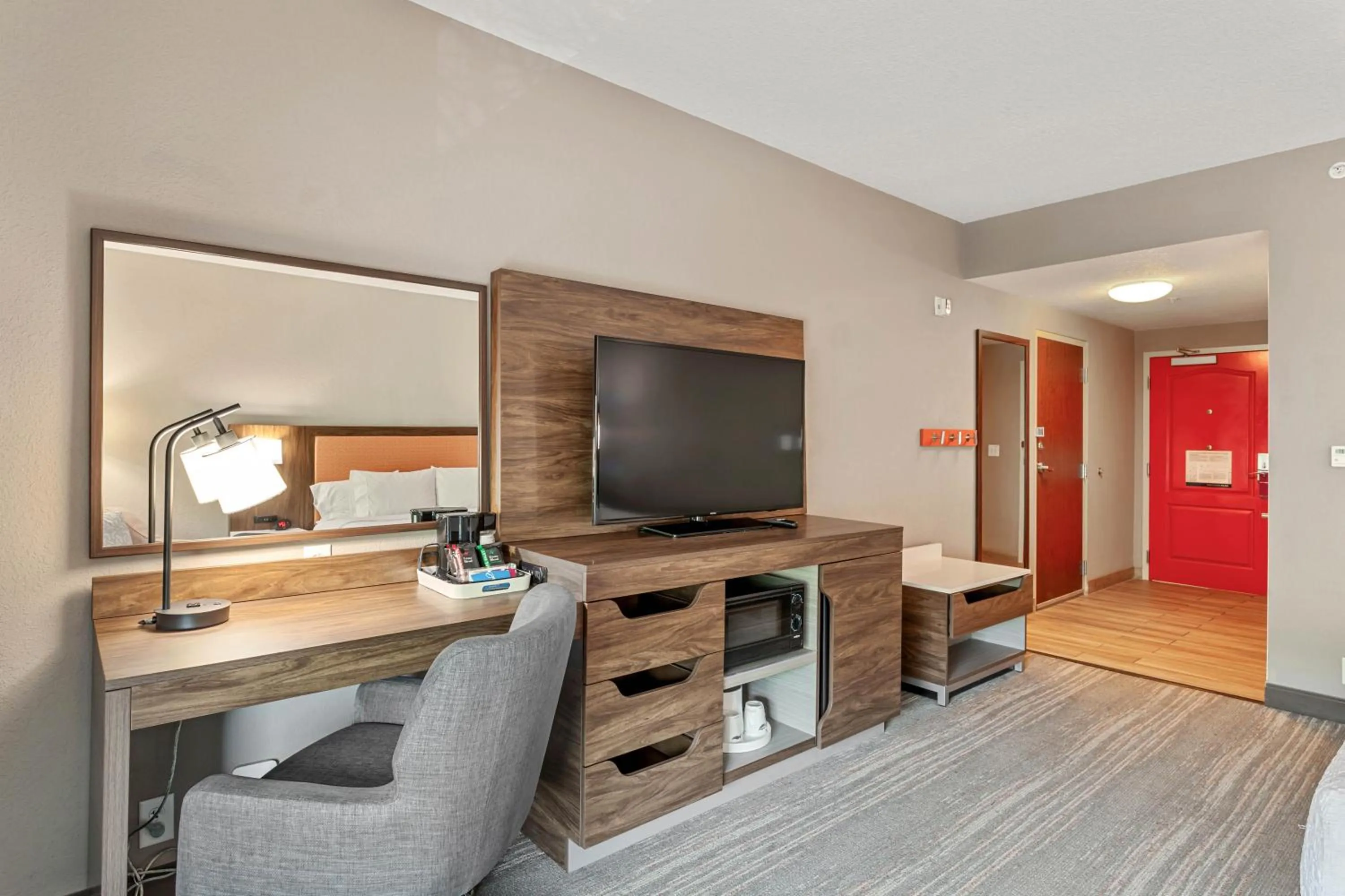 Bedroom, Bed in Hampton Inn & Suites Orlando-Apopka