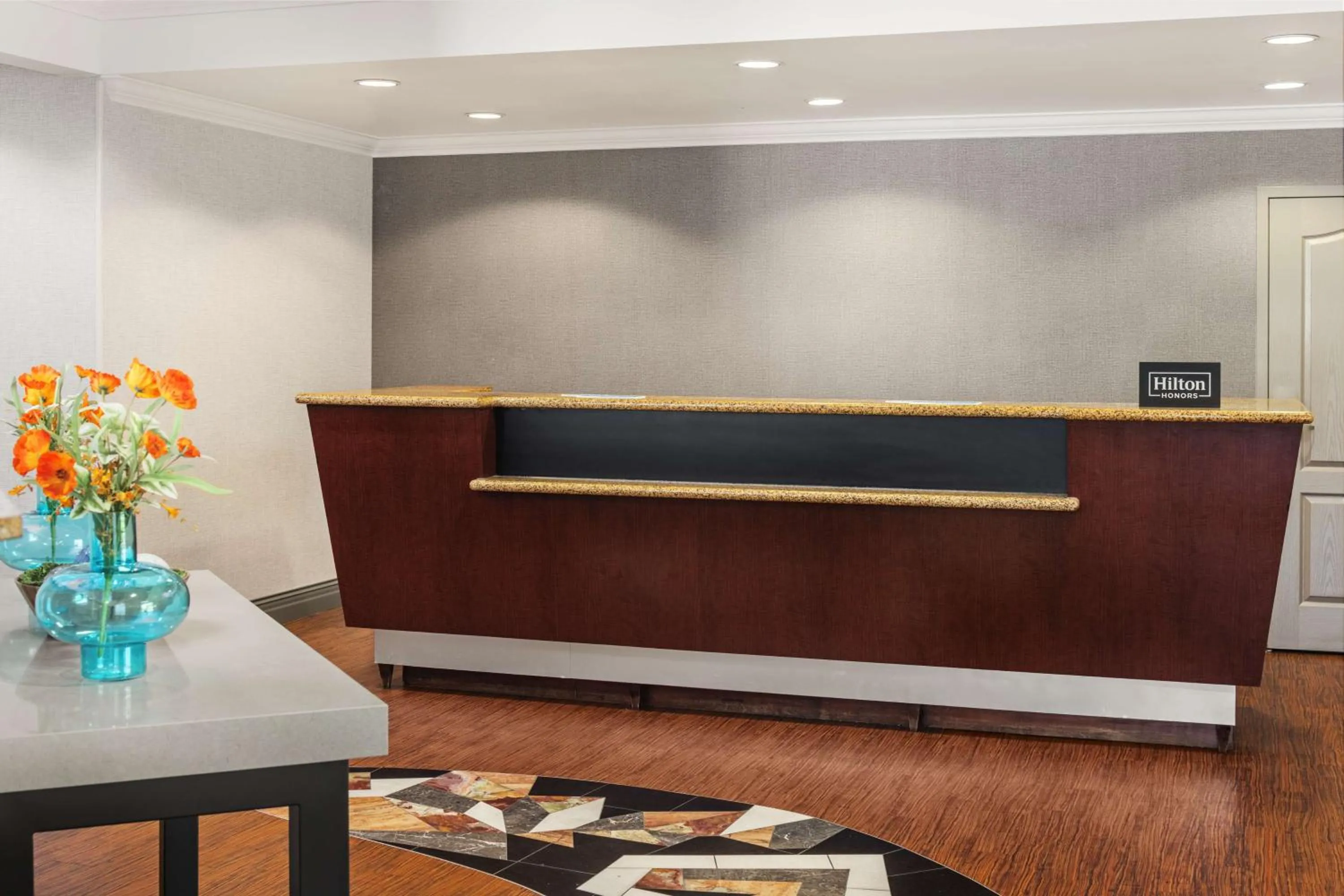 Lobby or reception in Hampton Inn Fairmont