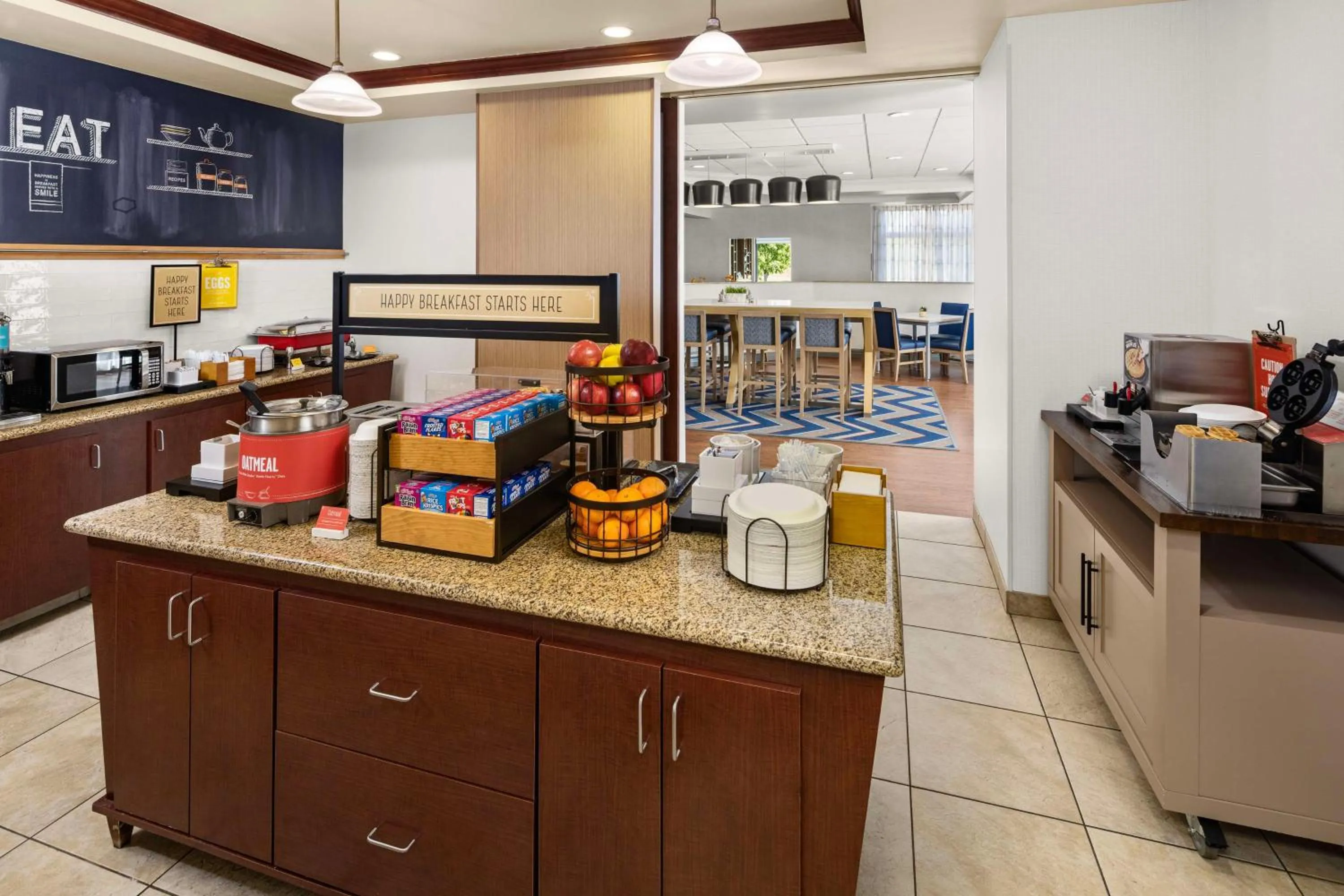 Breakfast in Hampton Inn Fairmont