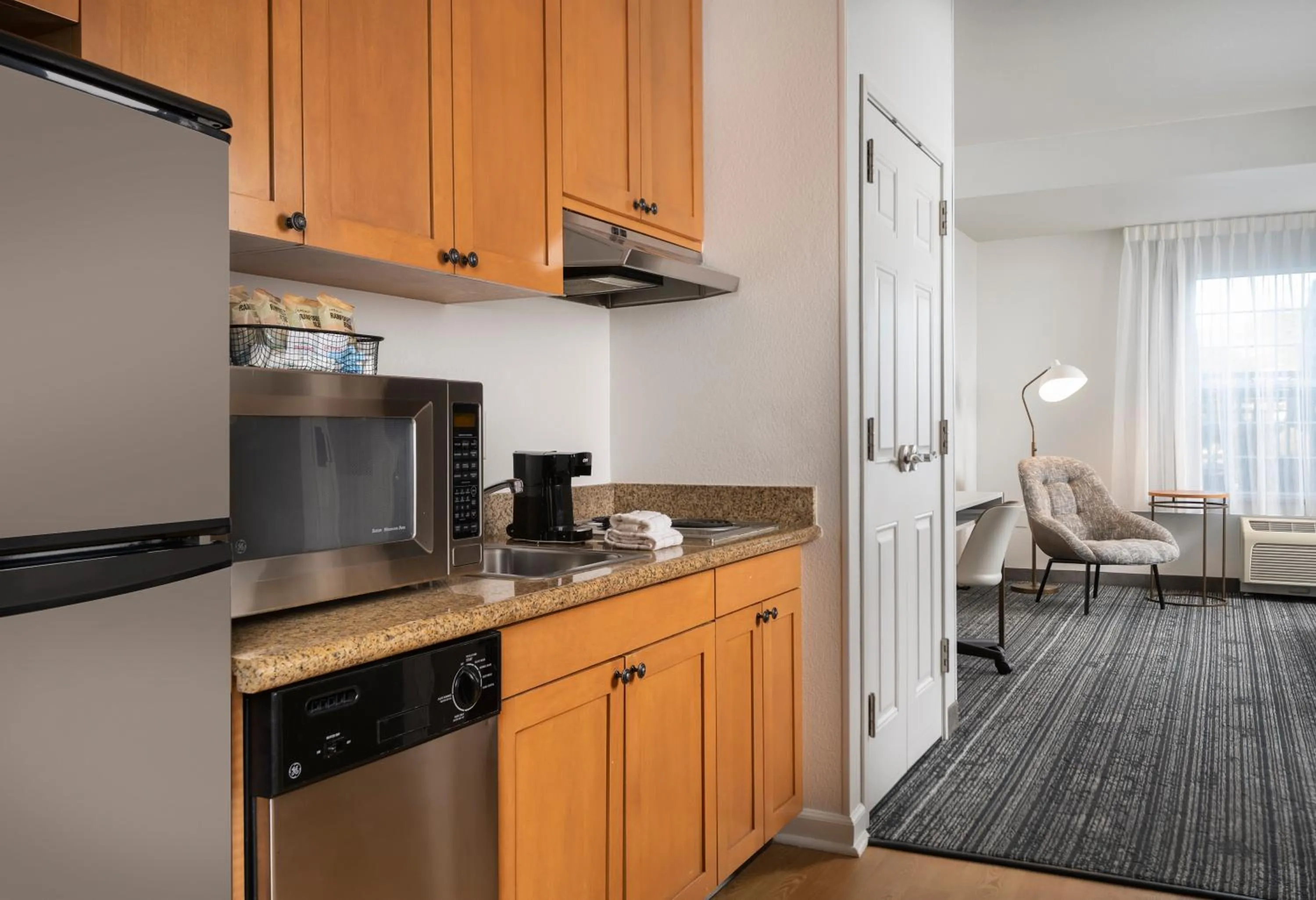 kitchen in TownePlace Suites by Marriott Sierra Vista