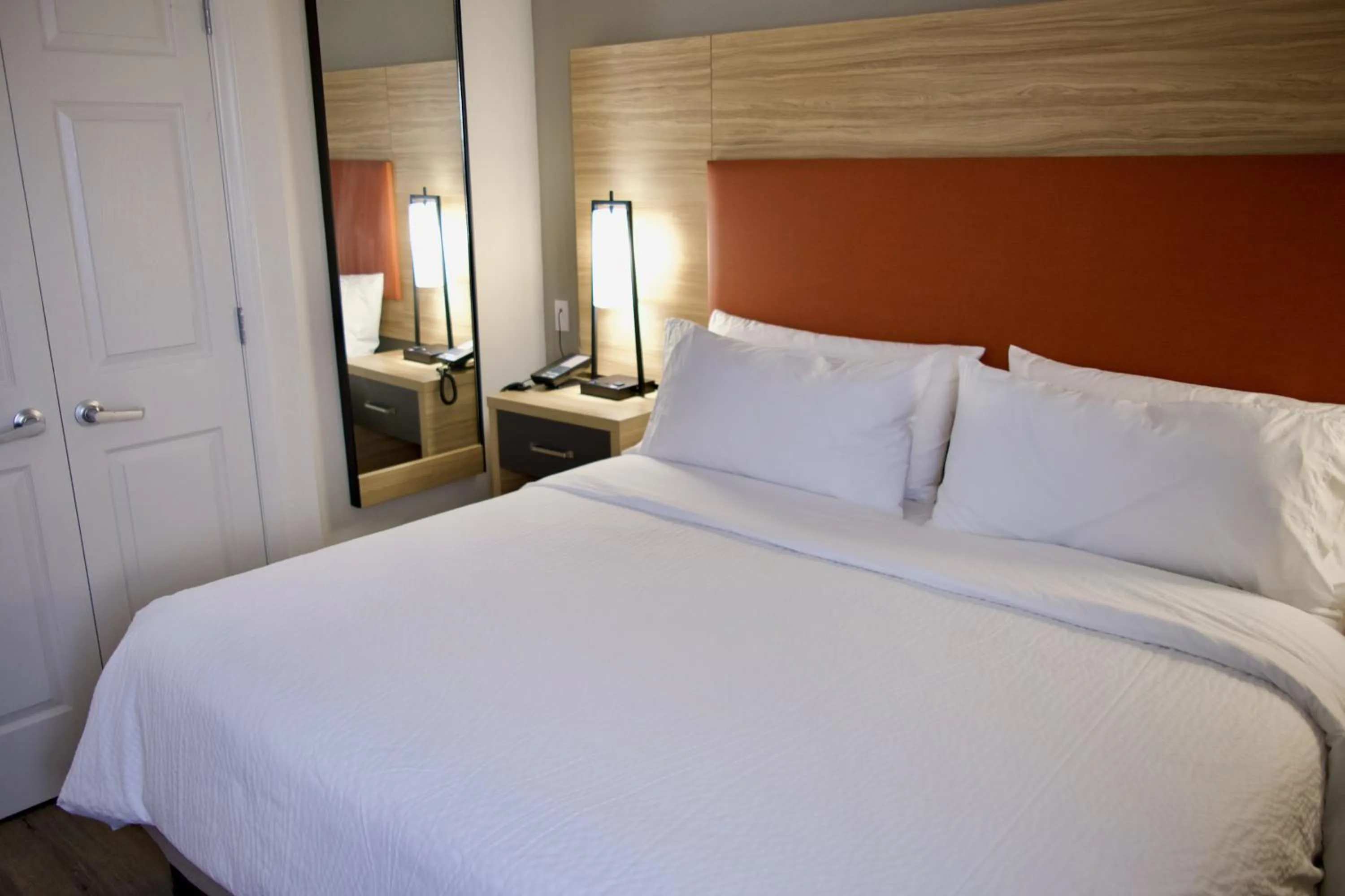 Bedroom, Bed in Candlewood Suites Harrisonburg by IHG