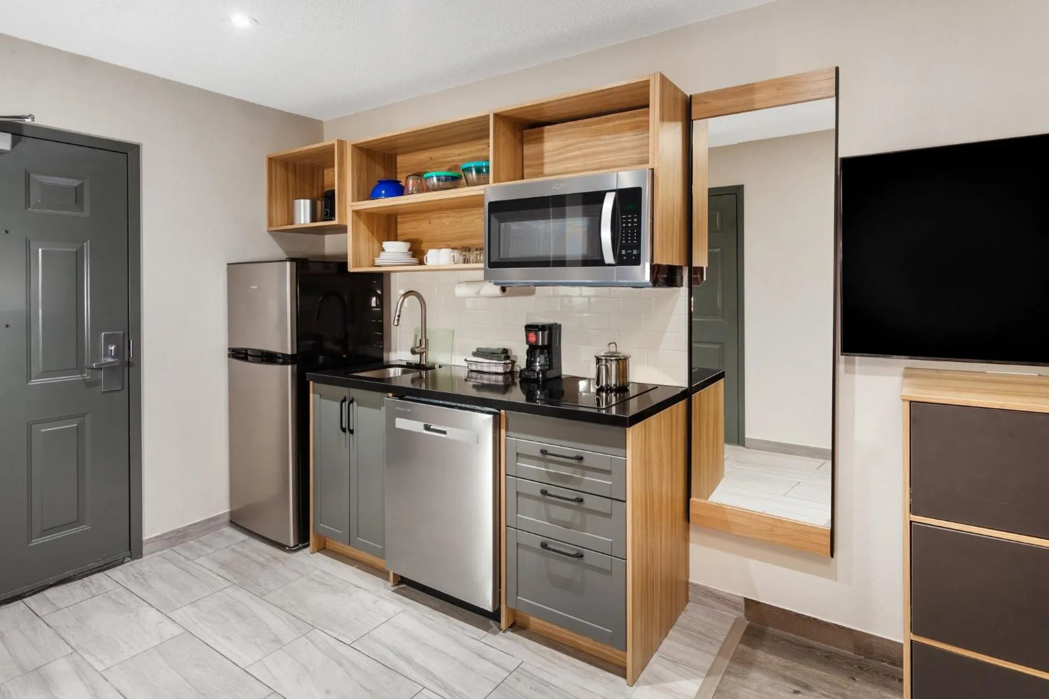 Photo of the whole room in Candlewood Suites Harrisonburg by IHG