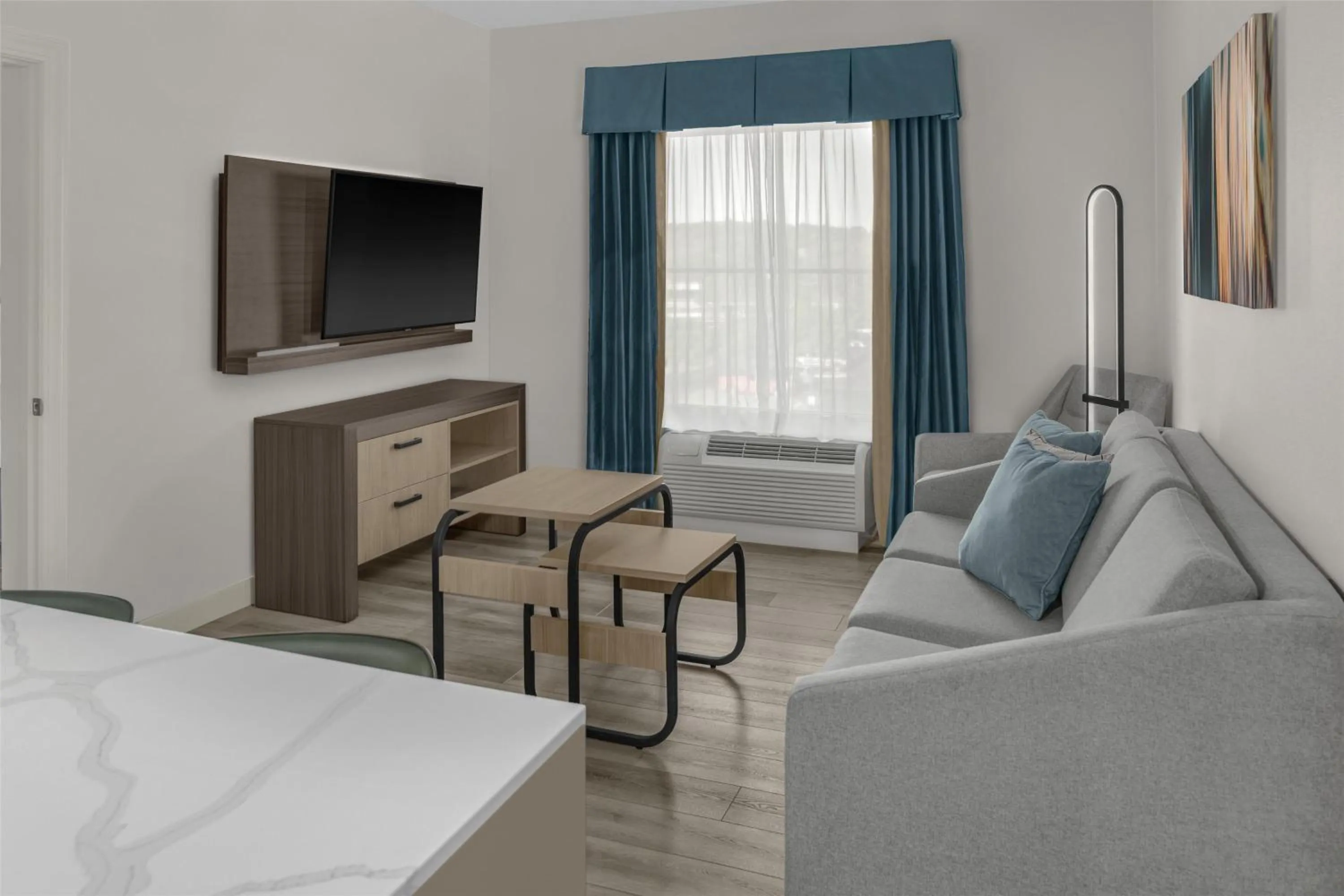 Living room, Bed in Homewood Suites by Hilton Fayetteville