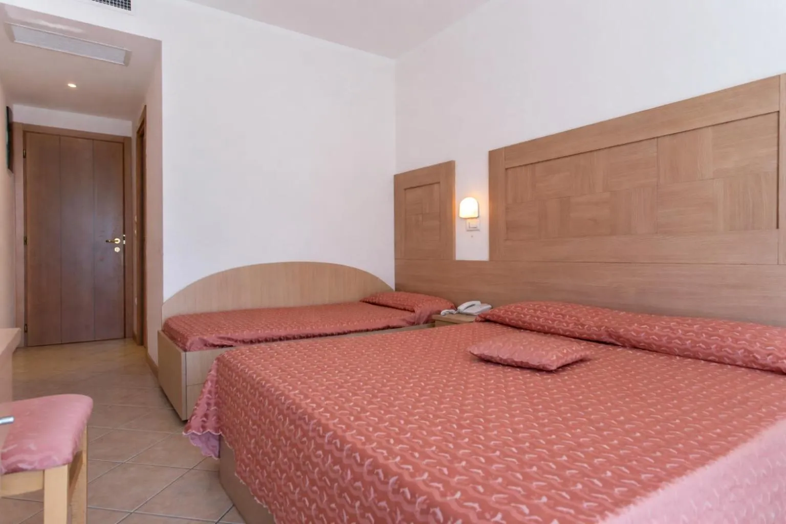 Bed in Hotel Excelsior