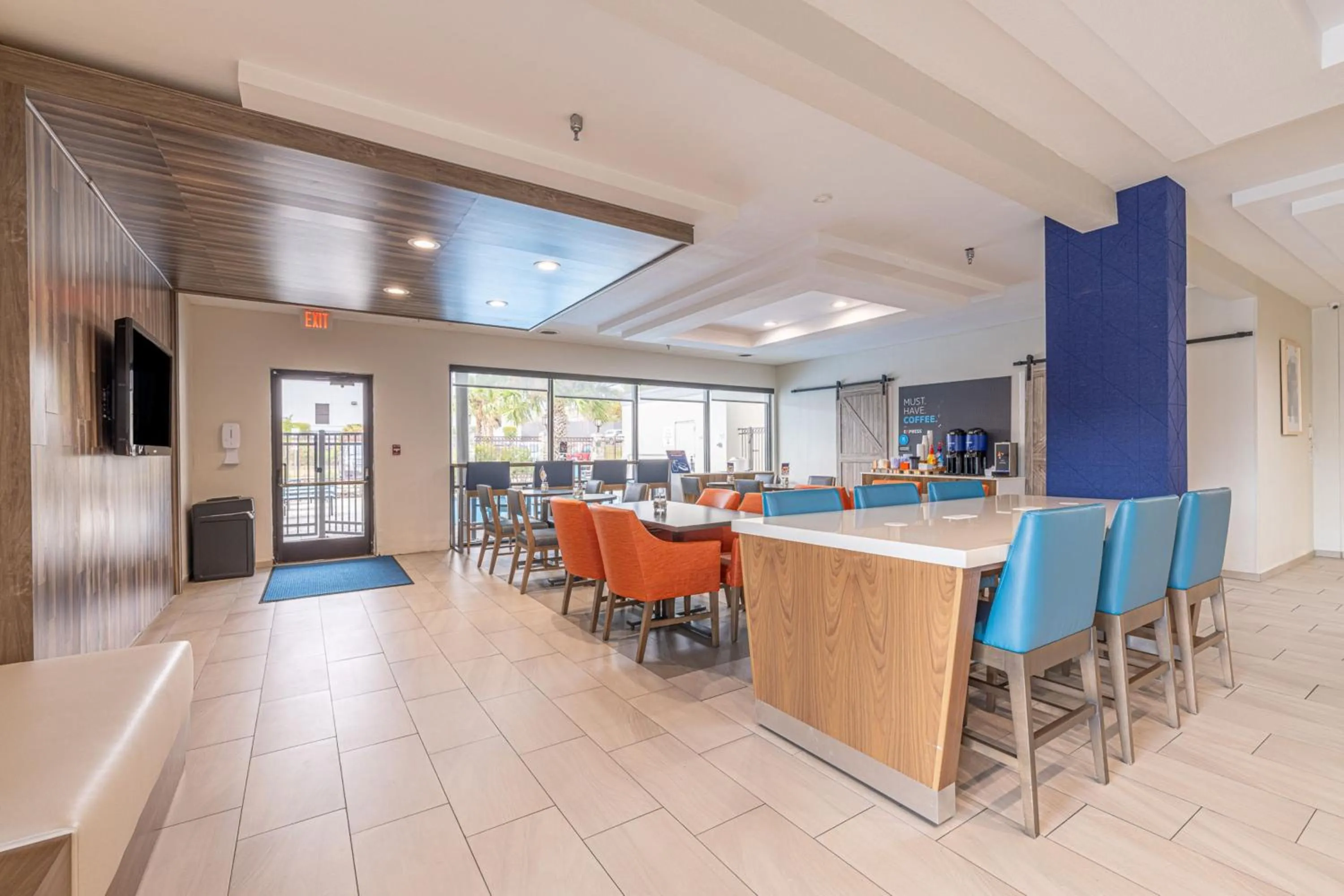 Breakfast in Holiday Inn Express & Suites College Station by IHG