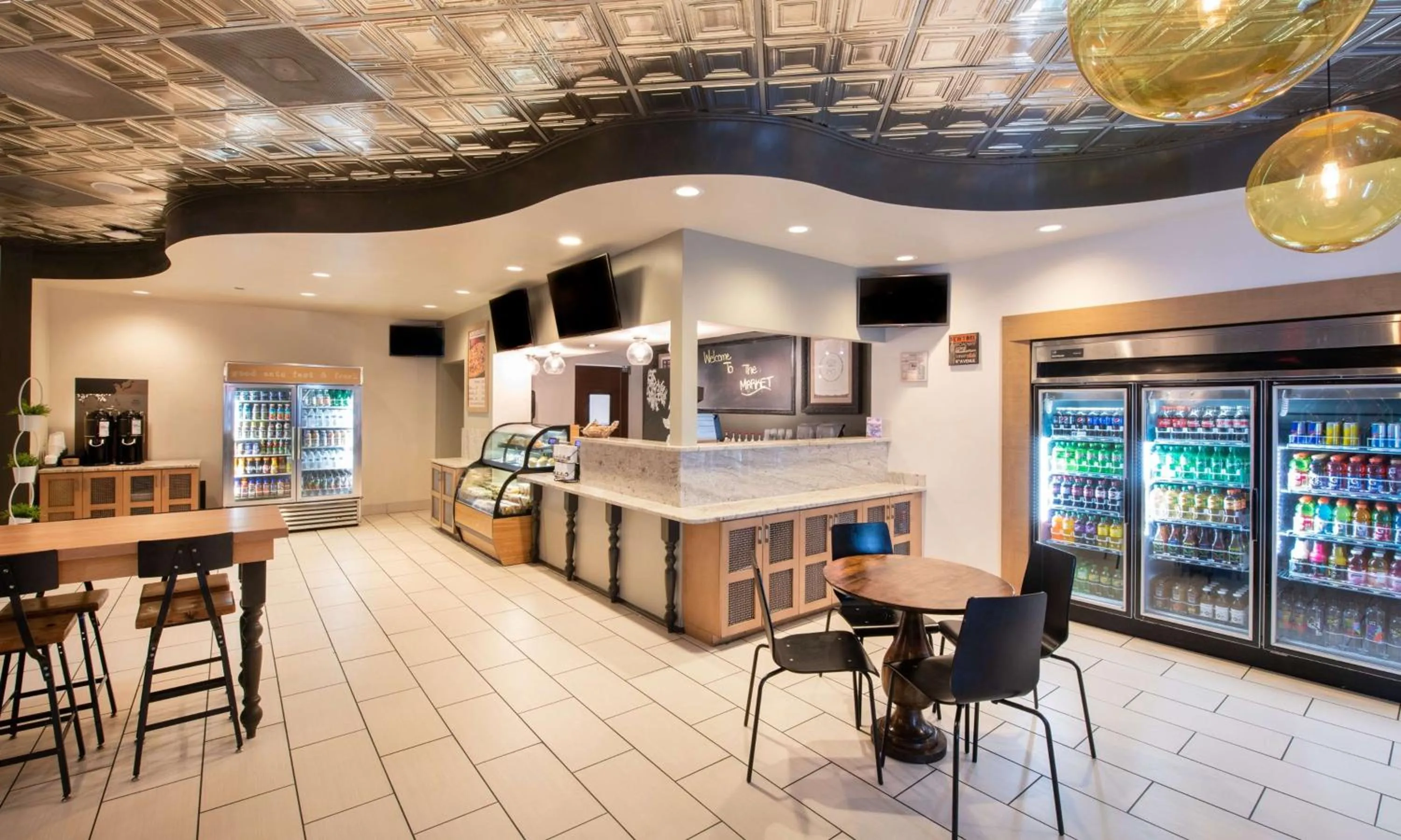 Restaurant/places to eat in DoubleTree by Hilton Hotel Orlando at SeaWorld