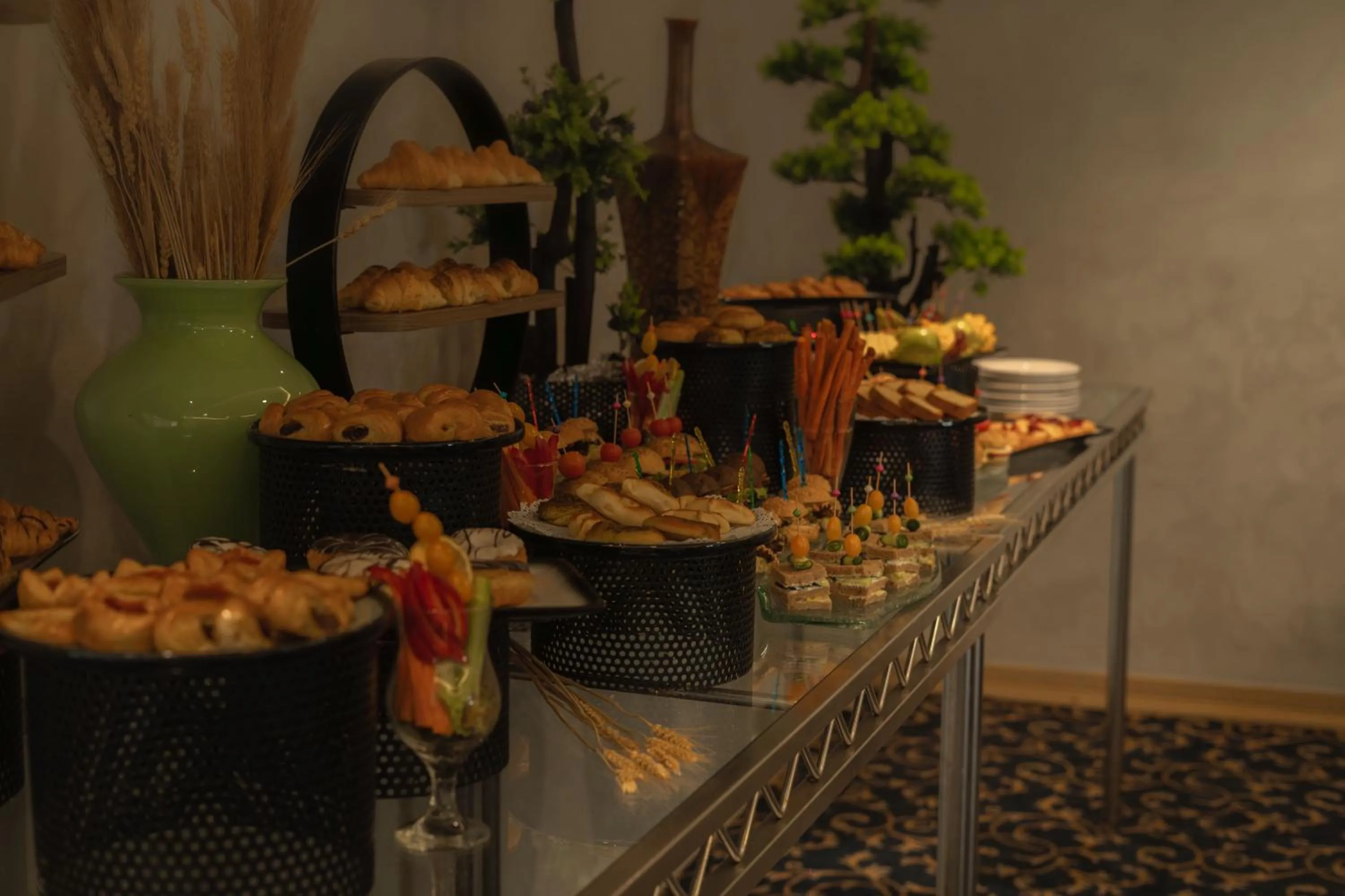 Food in Bristol Hotel