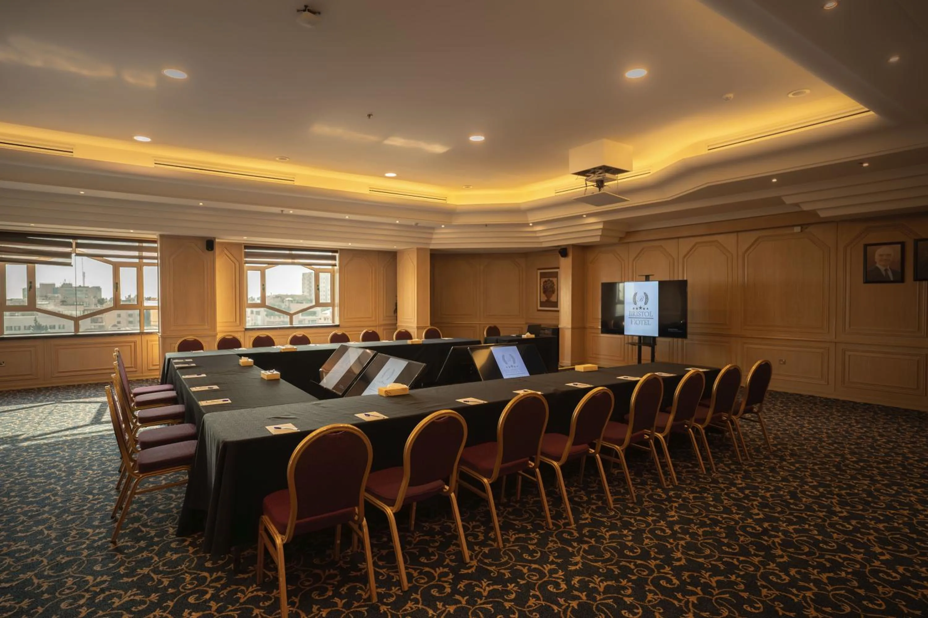 Banquet/Function facilities in Bristol Hotel