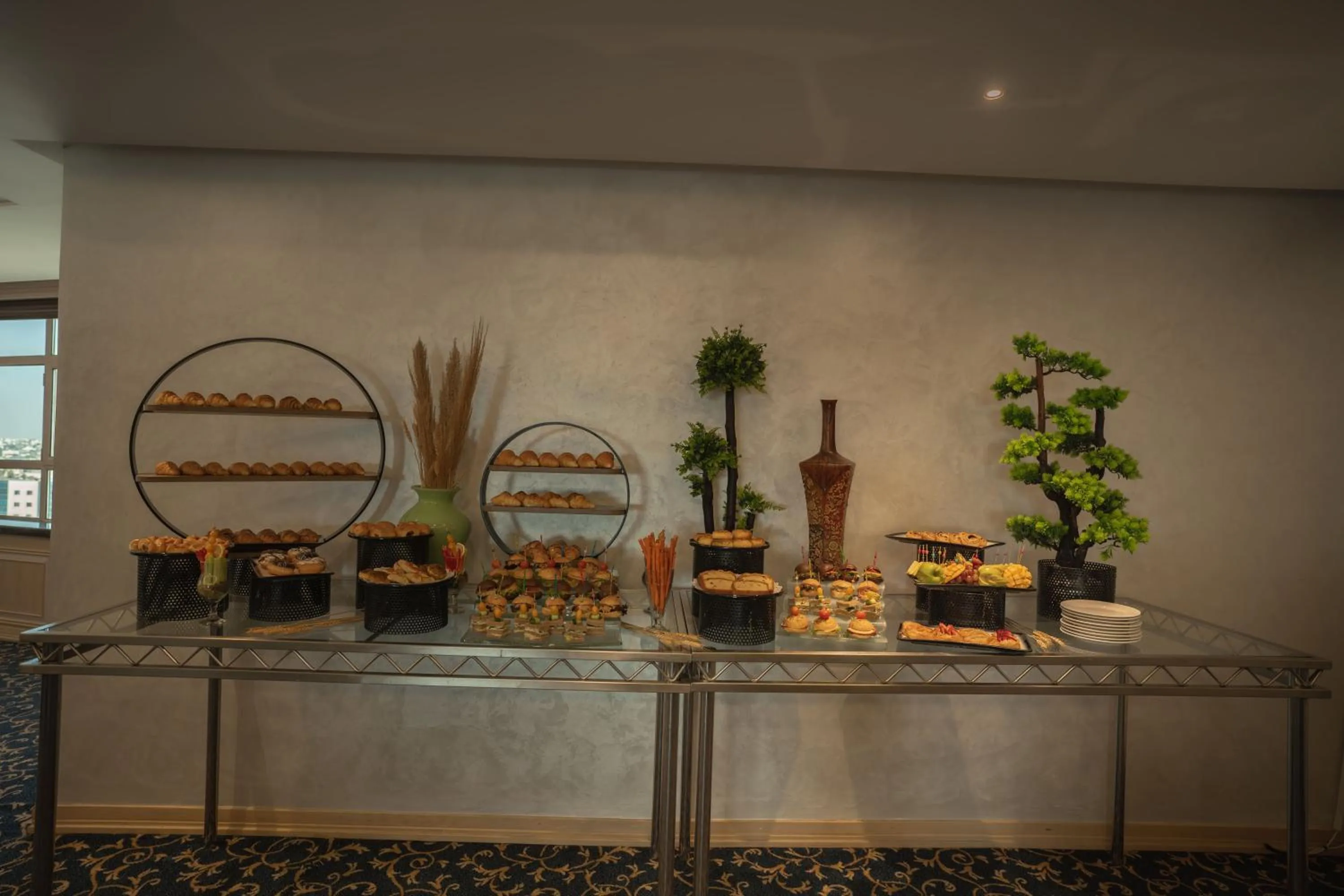 Food in Bristol Hotel