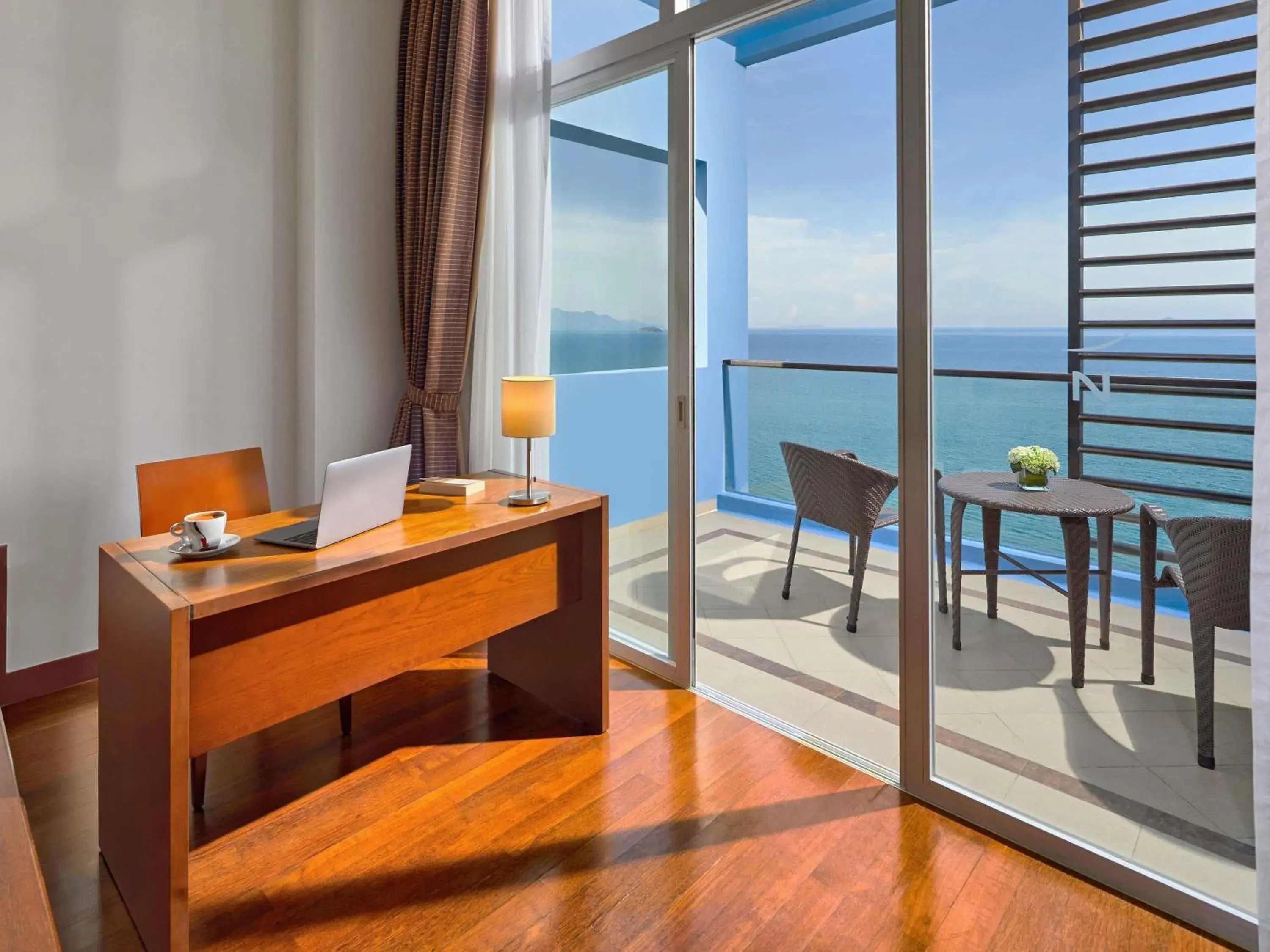 Superior King Suite in Novotel Nha Trang Superior King Suite in Novotel Nha Trang