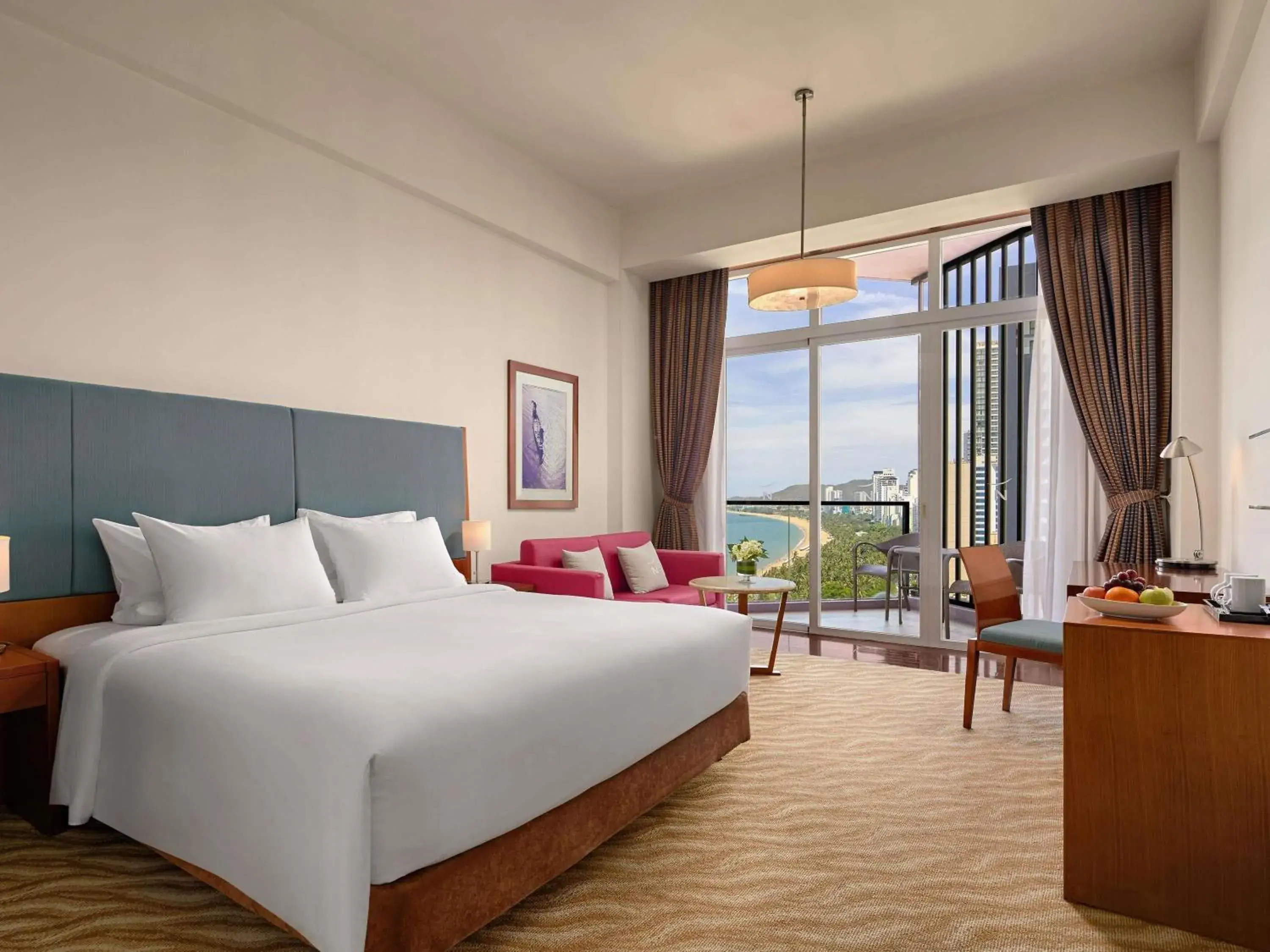 Superior King Room in Novotel Nha Trang Superior King Room in Novotel Nha Trang