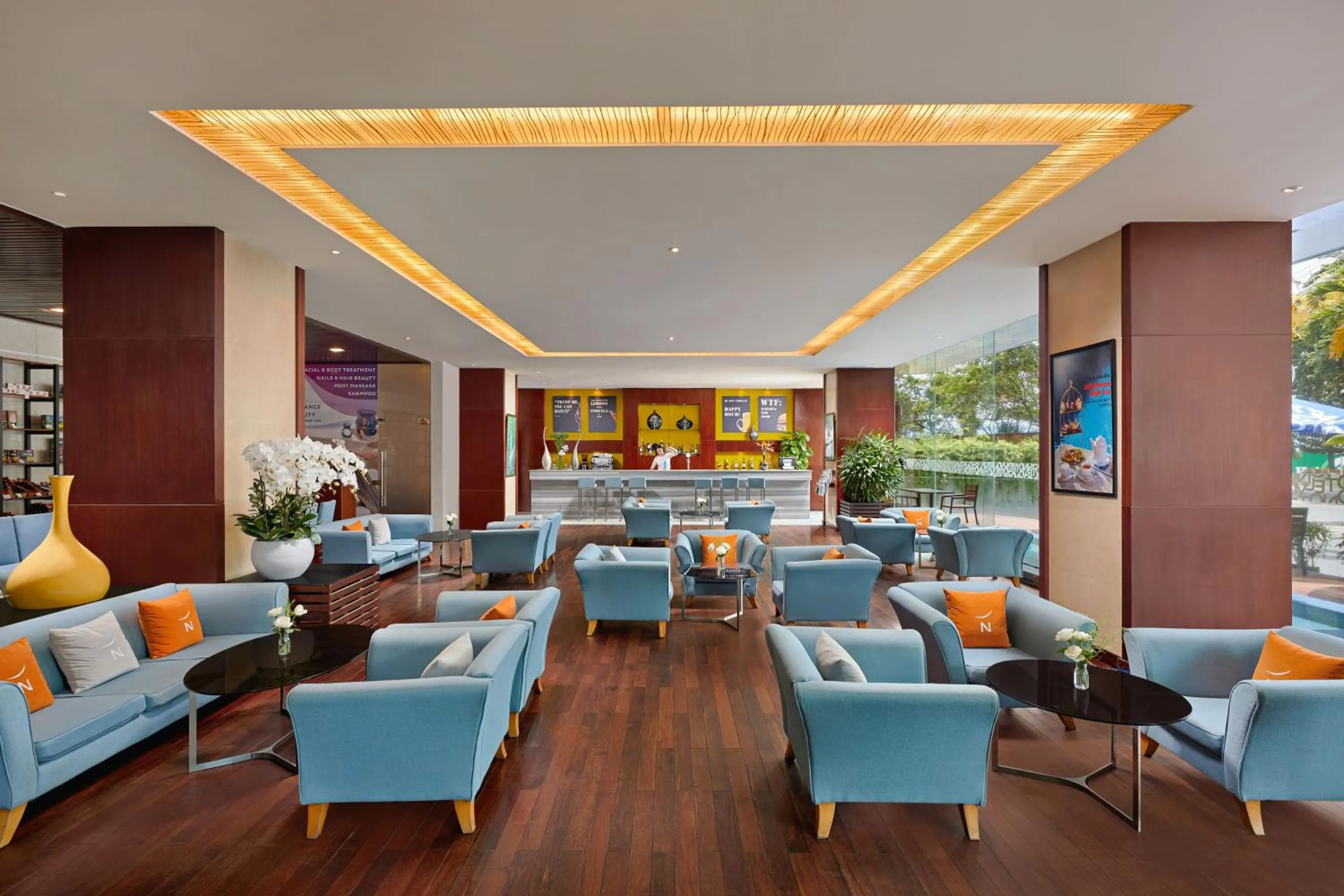 Lounge or bar in Novotel Nha Trang