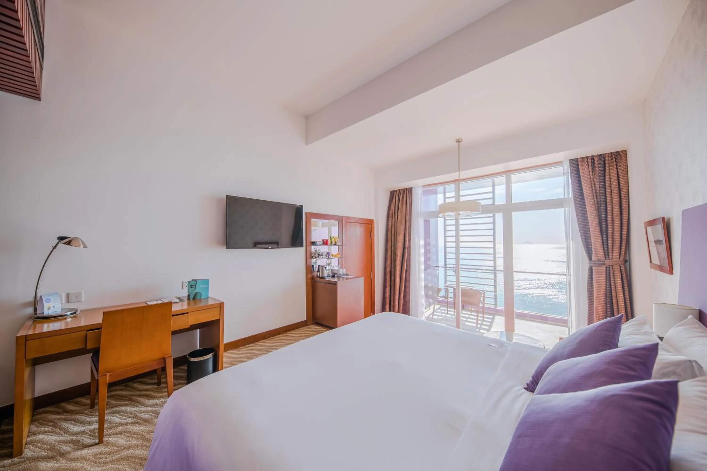 TV and multimedia, Bed in Novotel Nha Trang