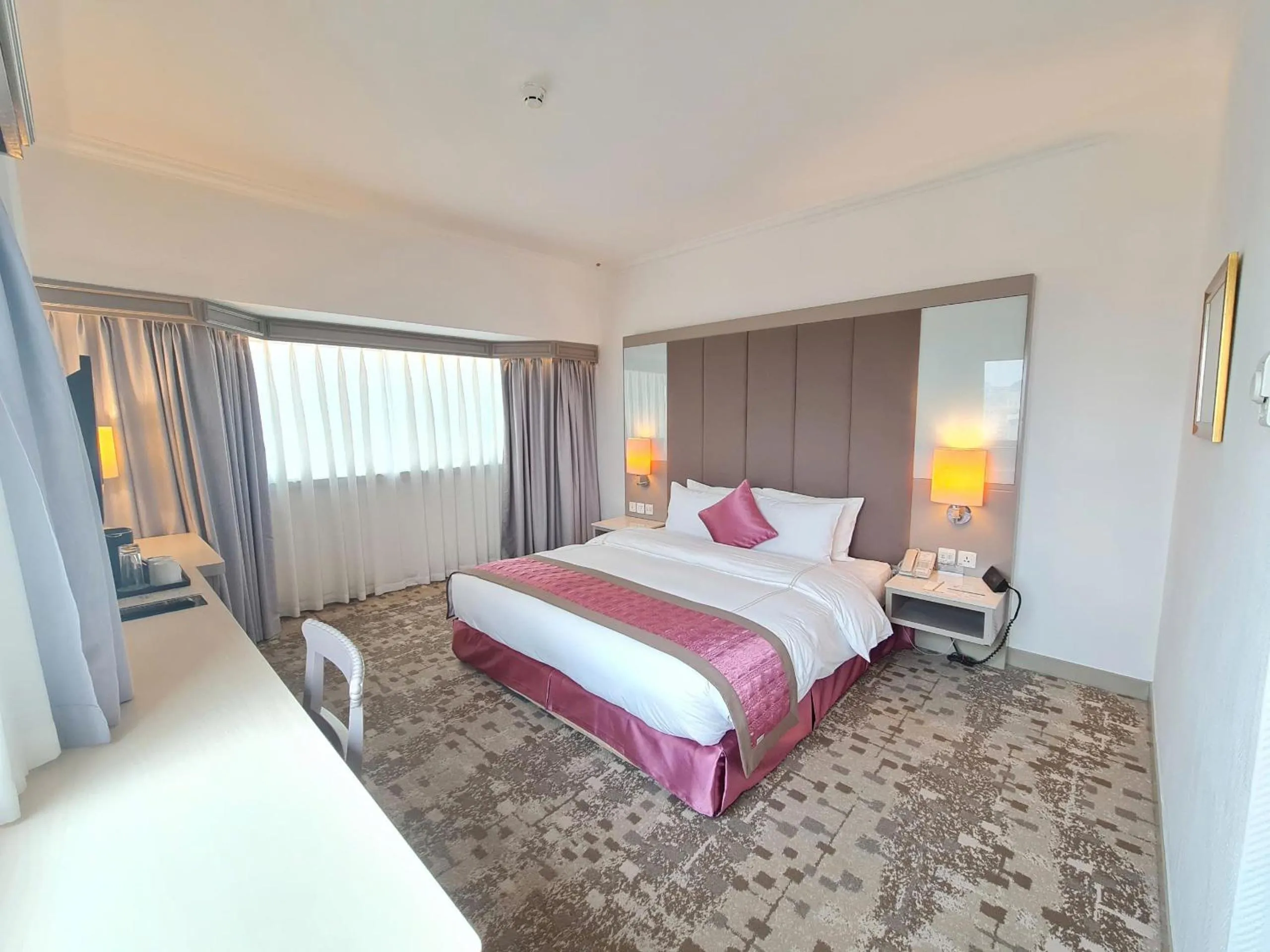 Bed in Sunway Hotel Hanoi