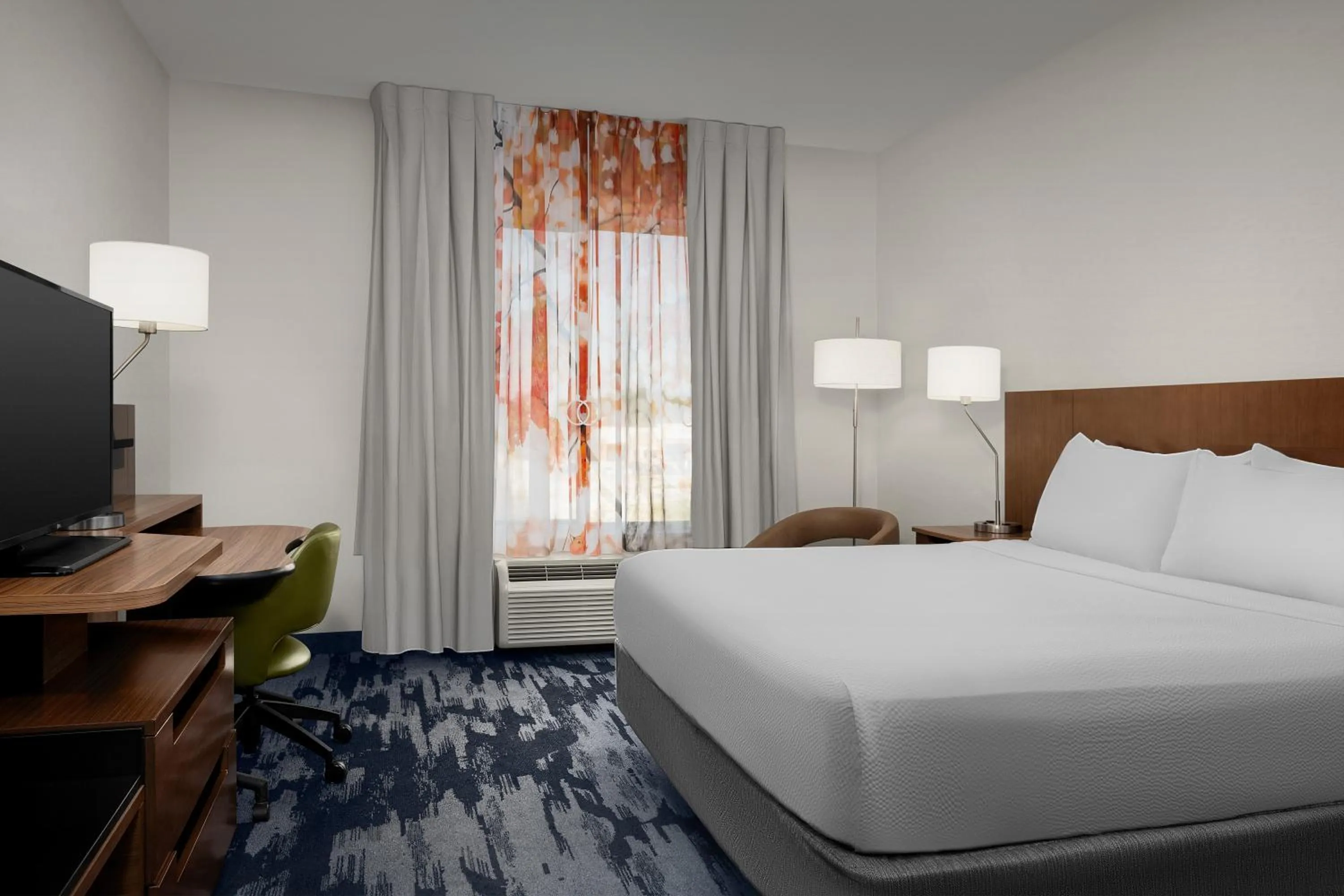Bed in Fairfield Inn & Suites by Marriott Atlanta Stockbridge