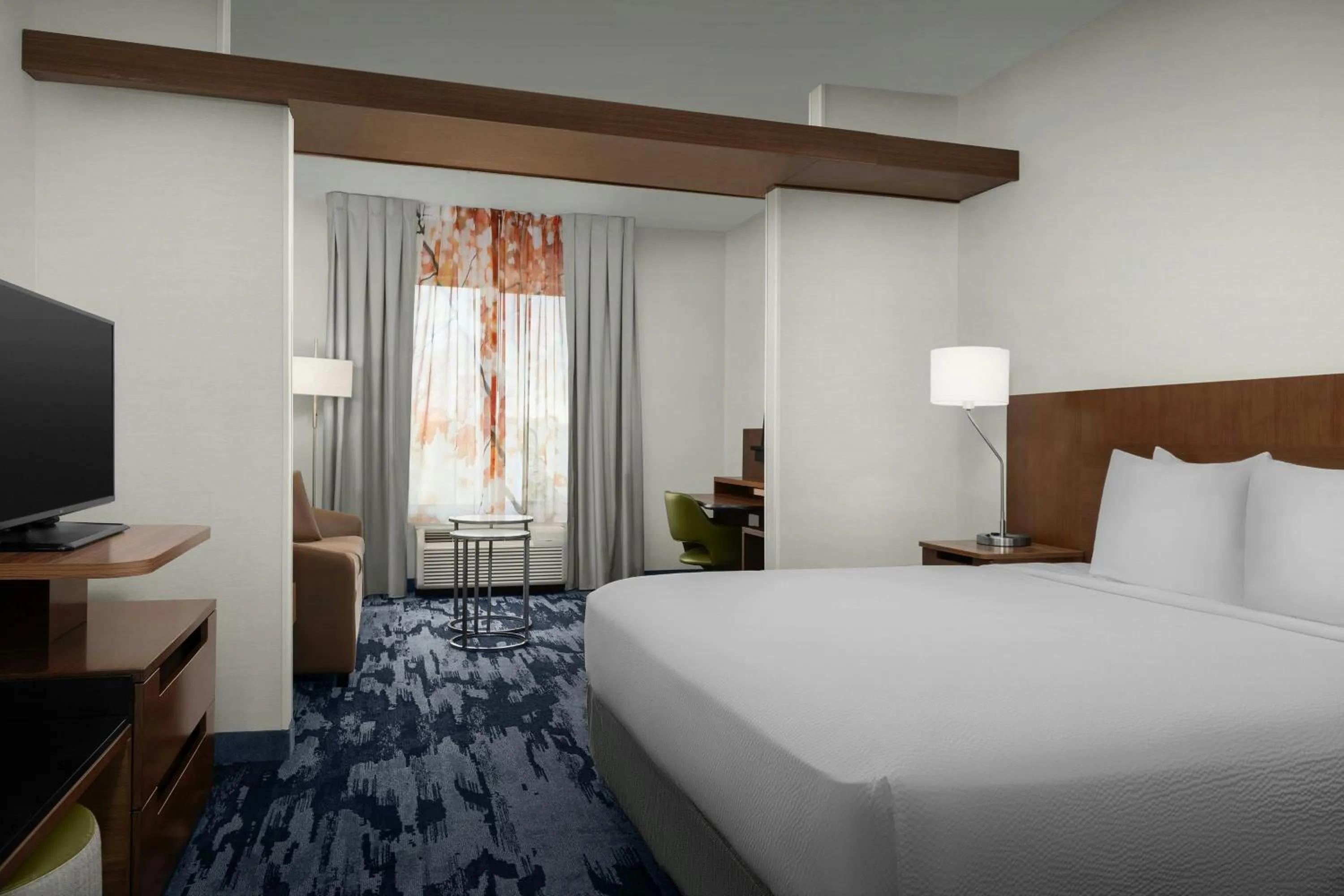 Photo of the whole room, Bed in Fairfield Inn & Suites by Marriott Atlanta Stockbridge