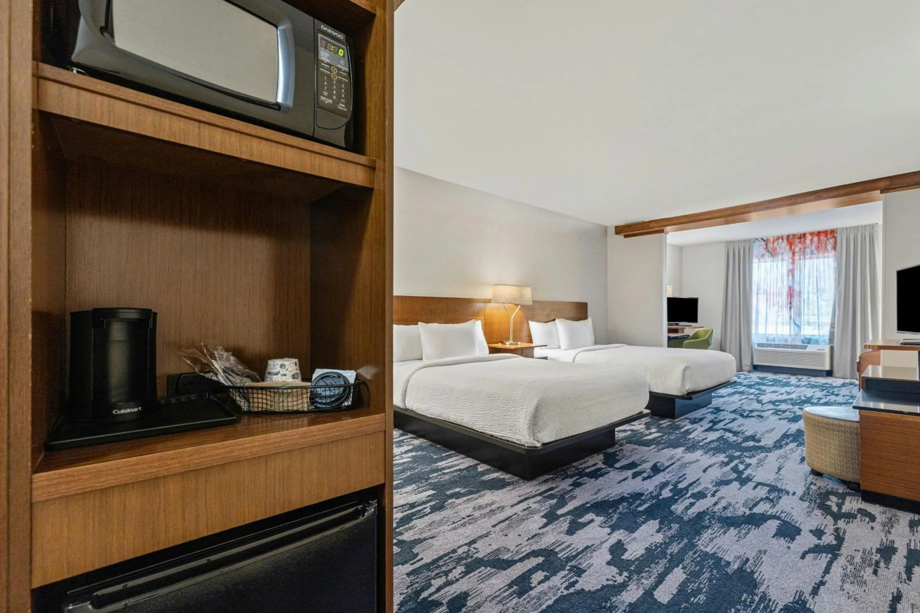 Photo of the whole room, Bed in Fairfield Inn & Suites by Marriott Nashville Downtown-MetroCenter