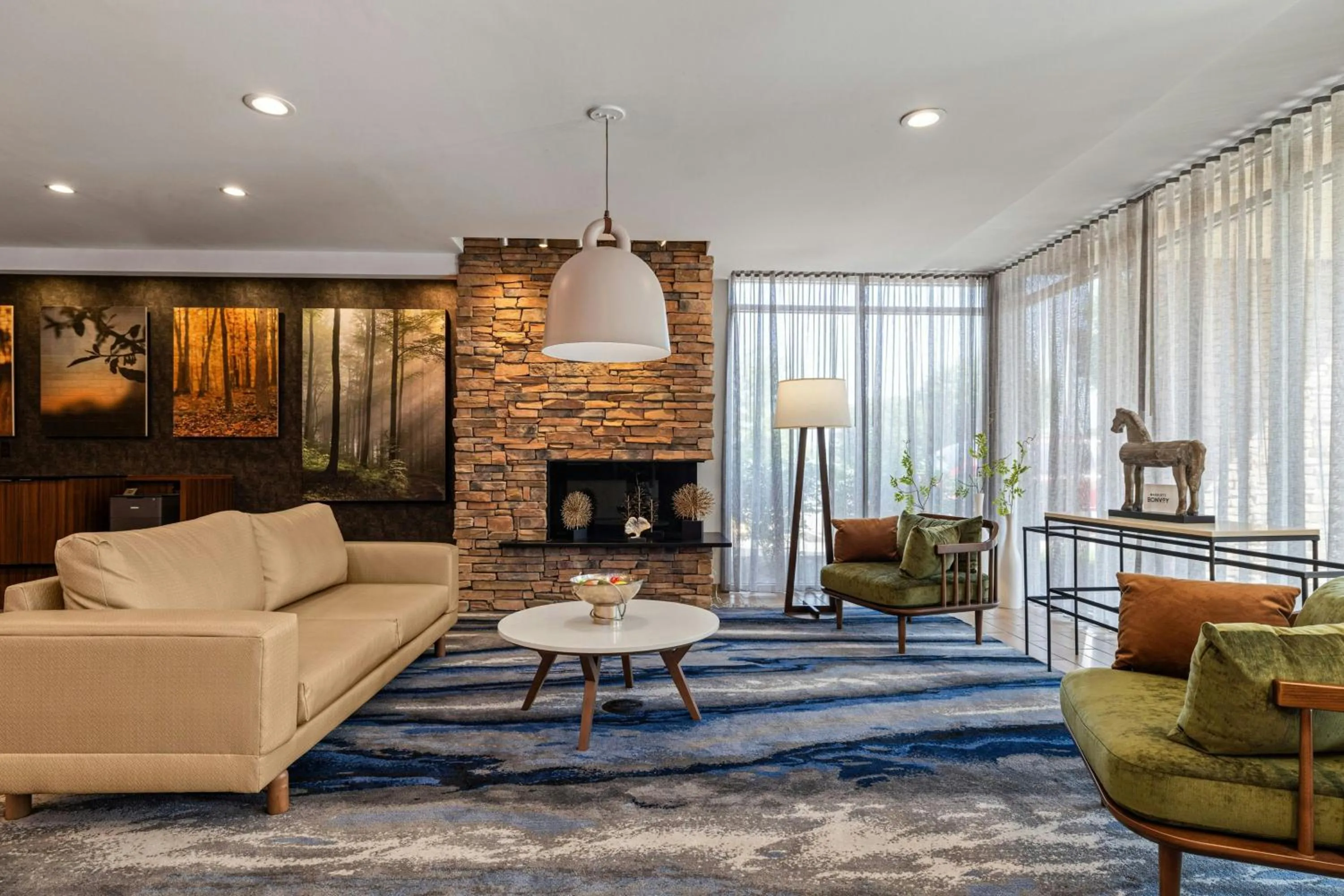 Lobby or reception in Fairfield Inn & Suites by Marriott Nashville Downtown-MetroCenter