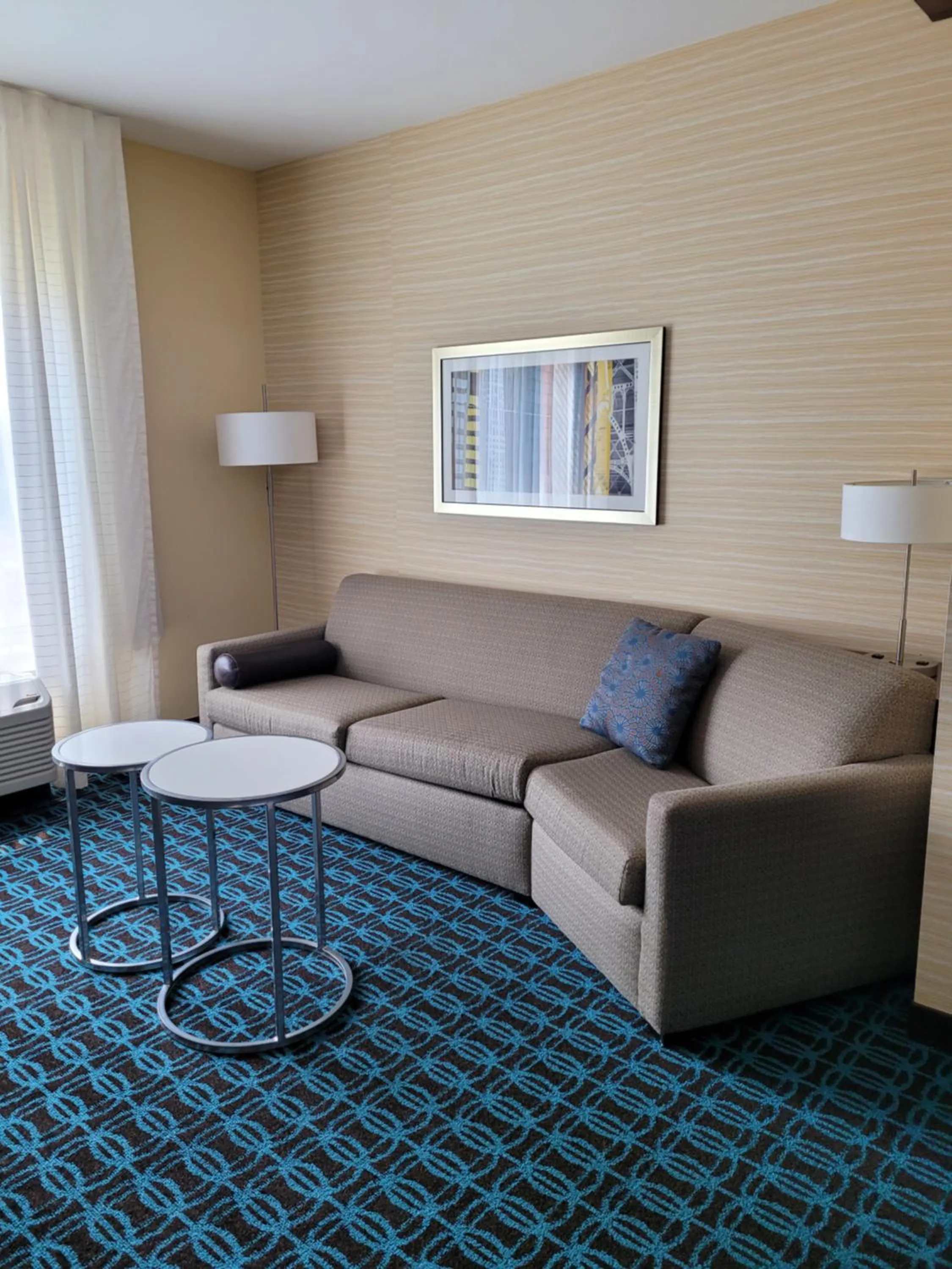 Seating area in Fairfield Inn & Suites by Marriott Butte