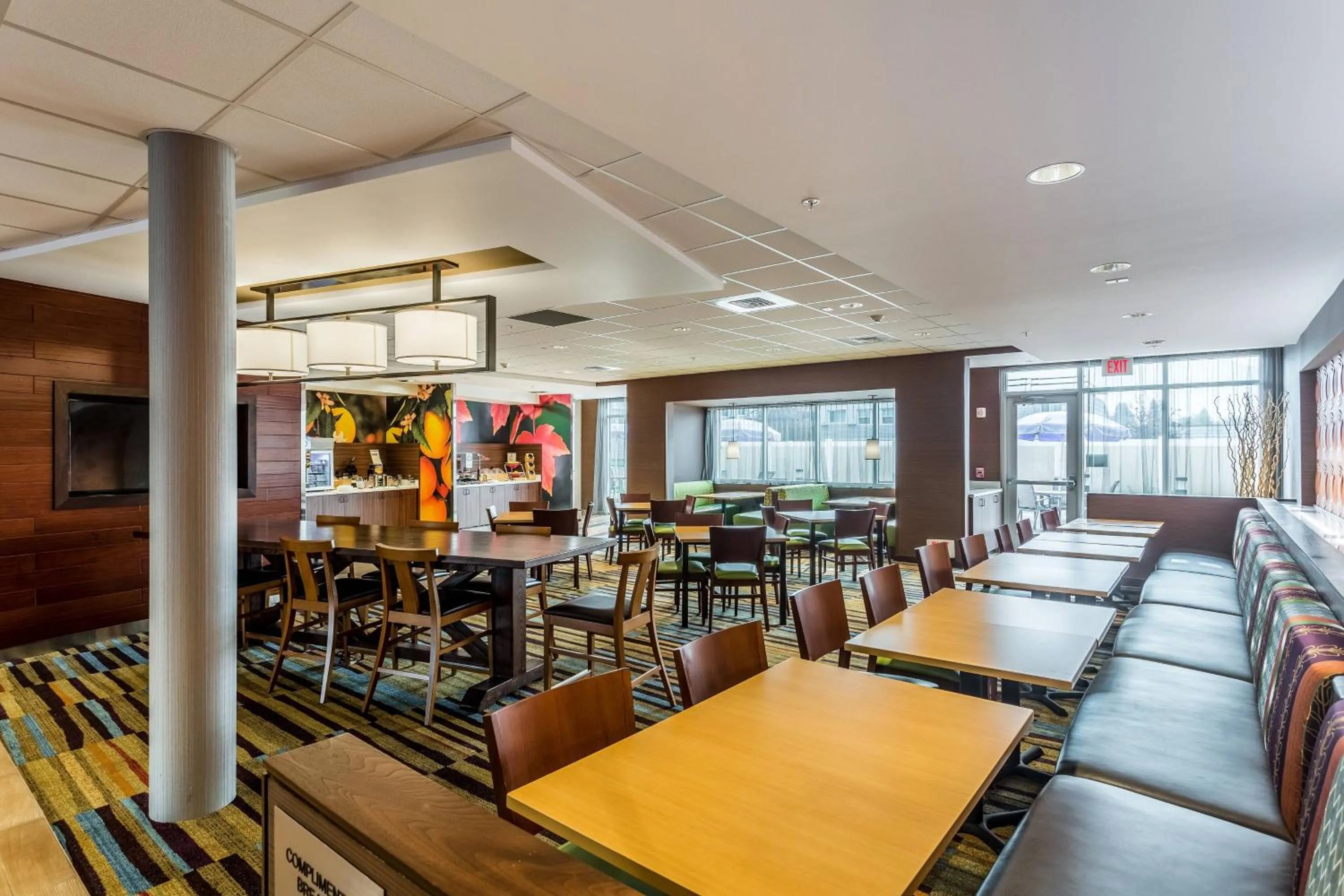 Breakfast in Fairfield Inn & Suites by Marriott Butte