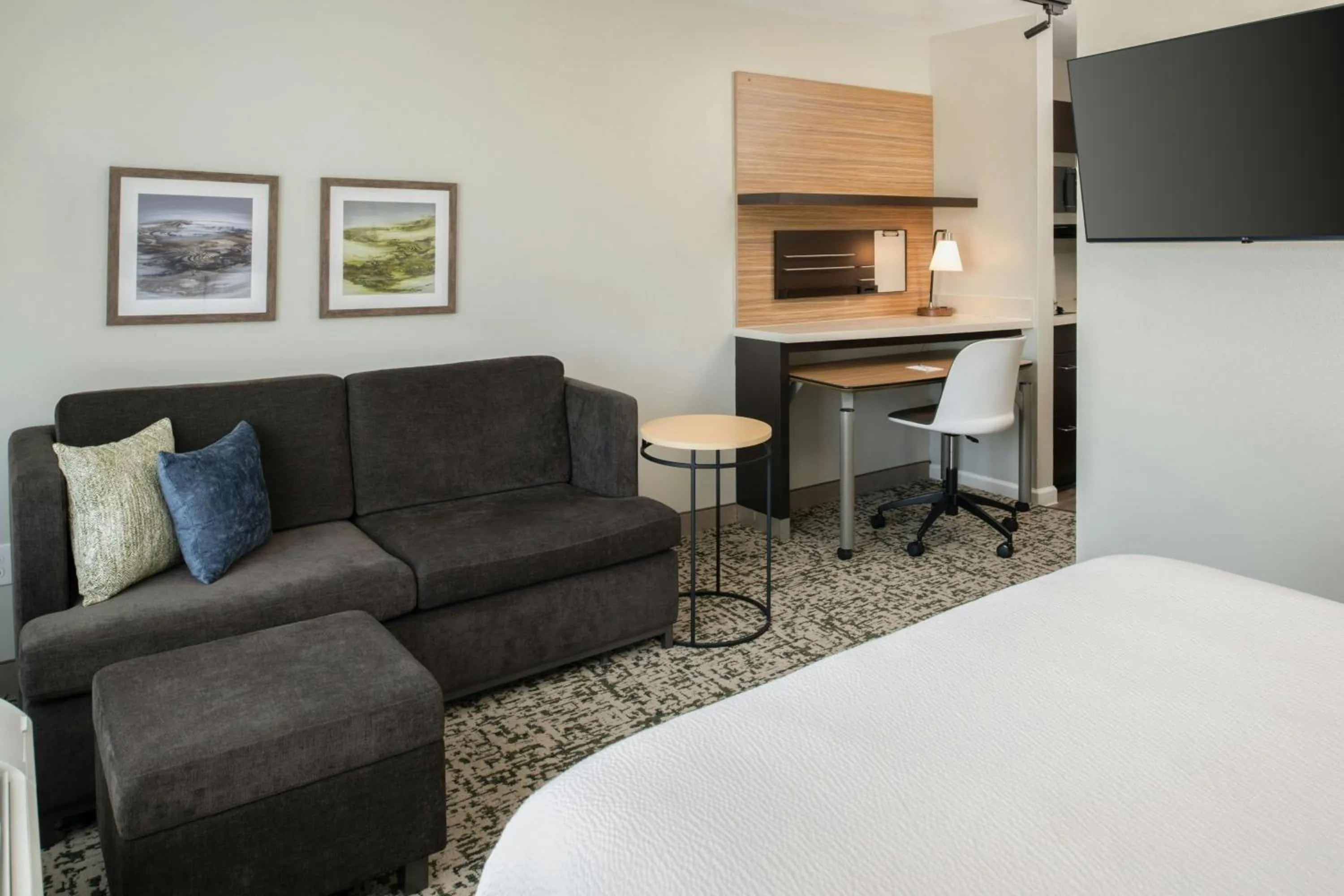 Photo of the whole room, Bed in TownePlace Suites by Marriott Slidell