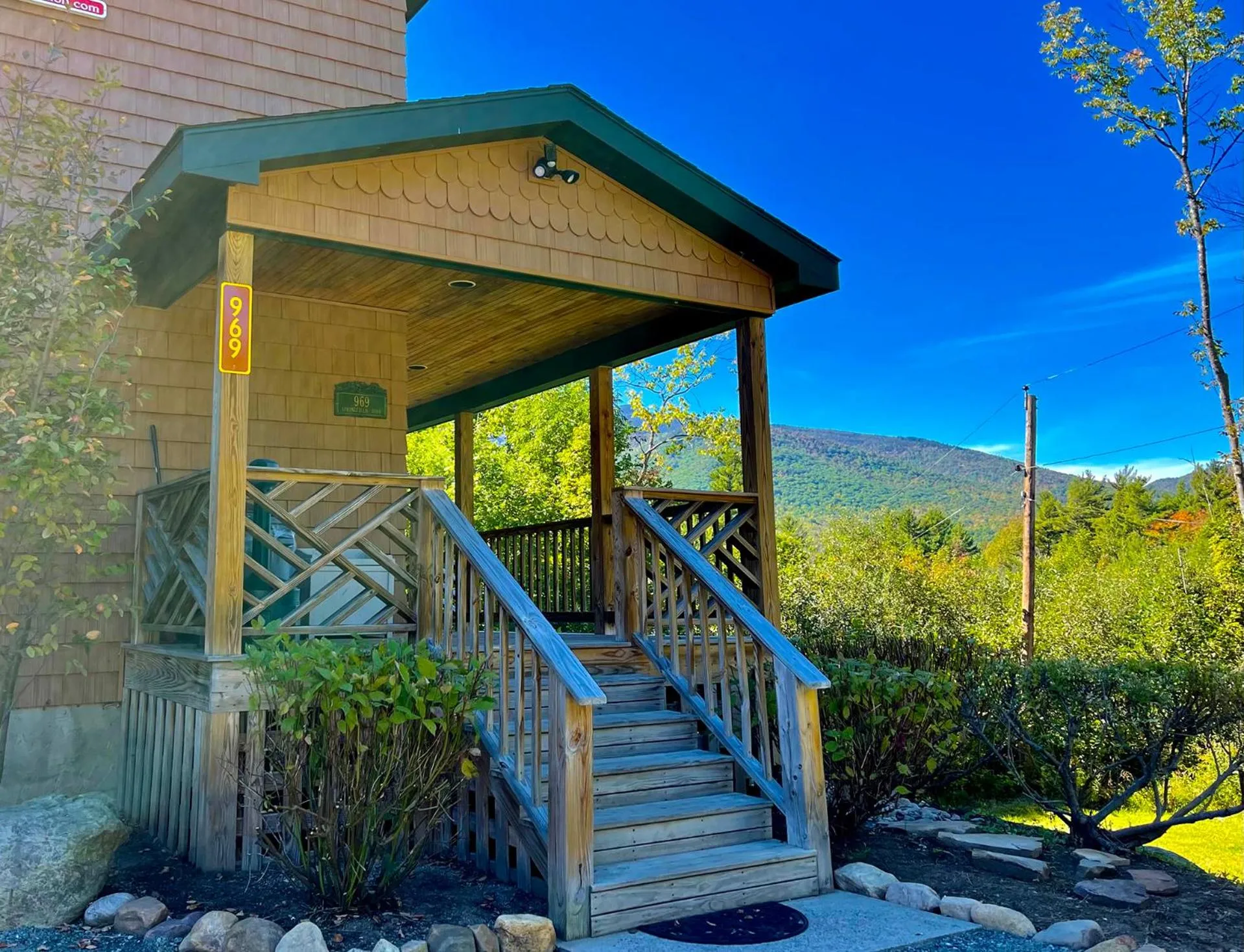 Facade/entrance in Marble Mountain Chalet