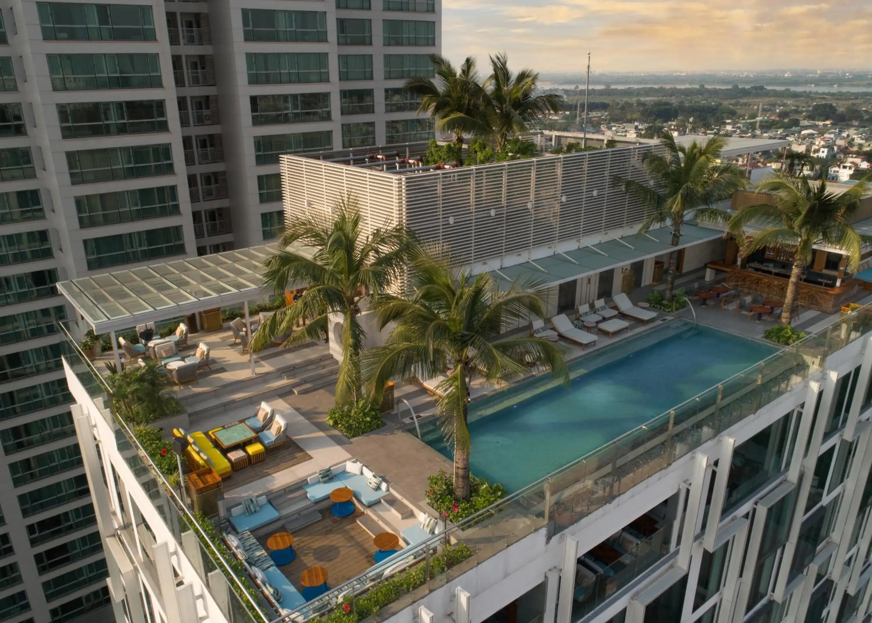 Property building in Fraser Suites Hanoi Property building in Fraser Suites Hanoi