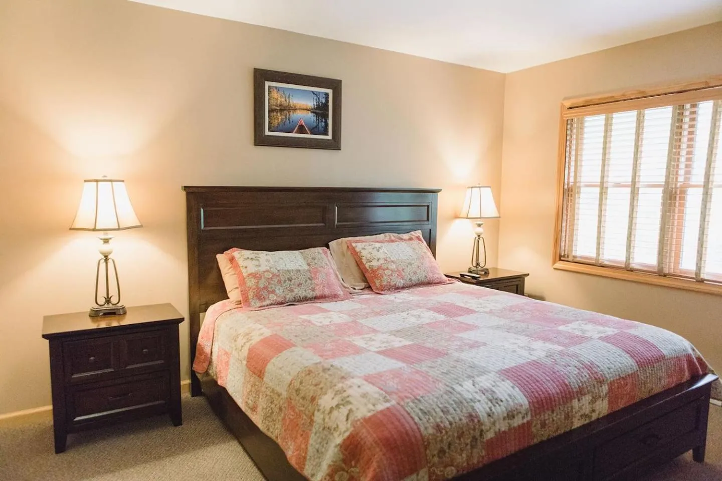 Bedroom, Bed in Esther Mountain Chalet