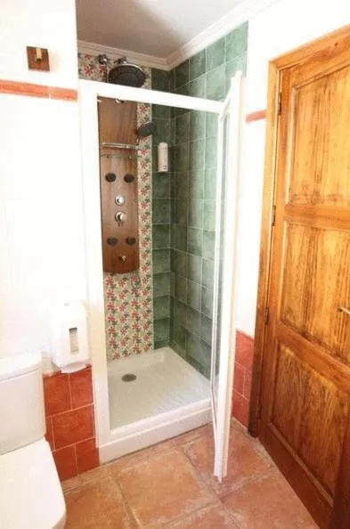 Shower in Hotel Con Encanto La Façana
