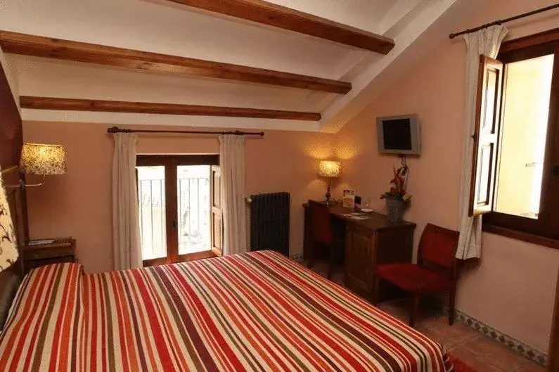 Double or Twin Room in Hotel Con Encanto La Façana Double or Twin Room in Hotel Con Encanto La Façana