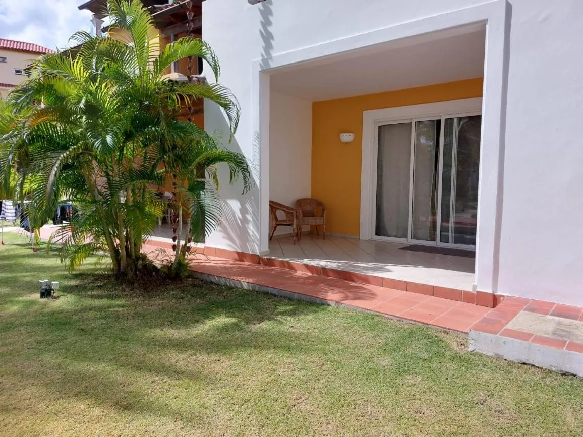 Property building in Tamarindo