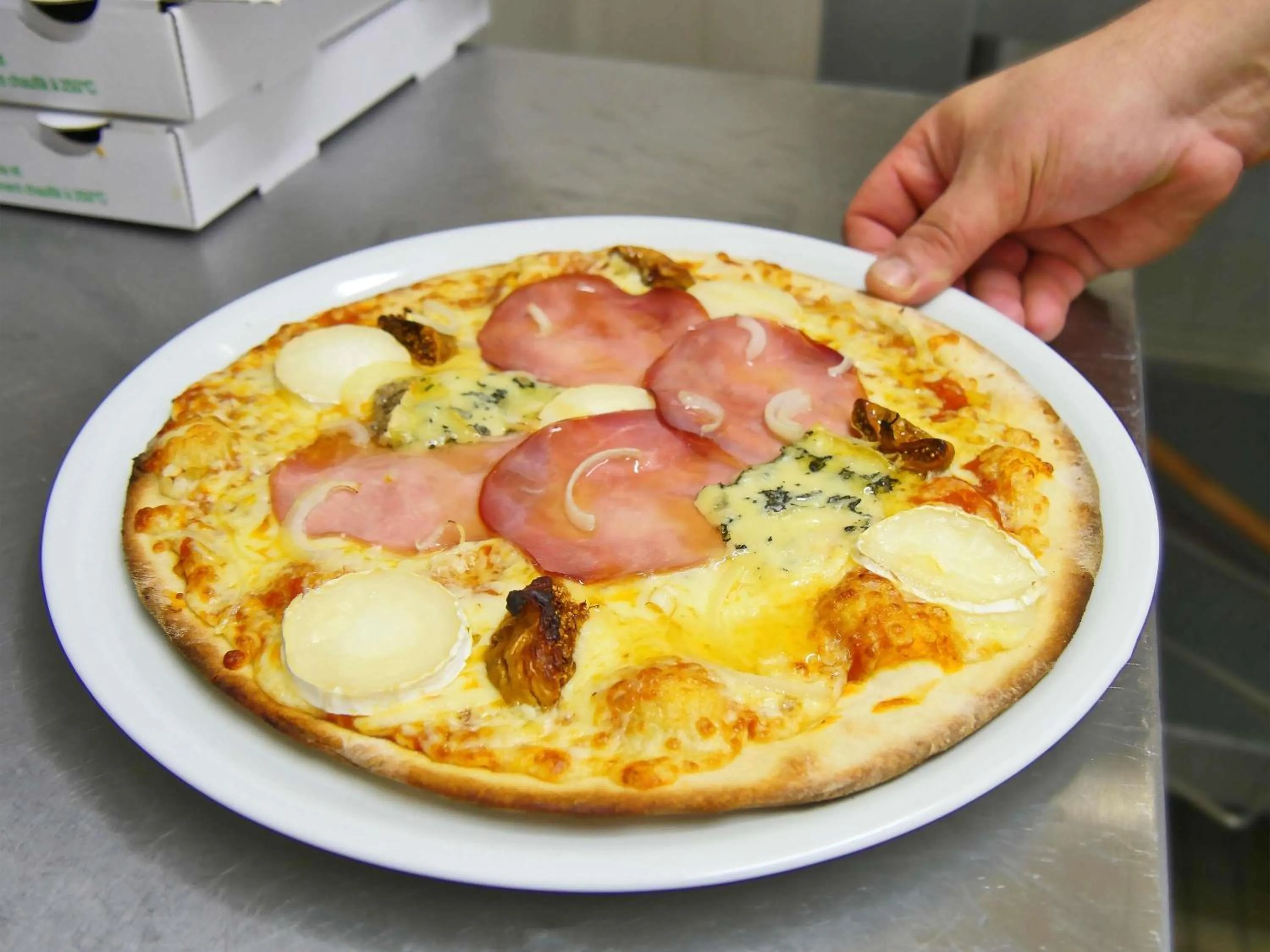 Restaurant/places to eat in Ibis Avranches Baie du Mont-Saint-Michel