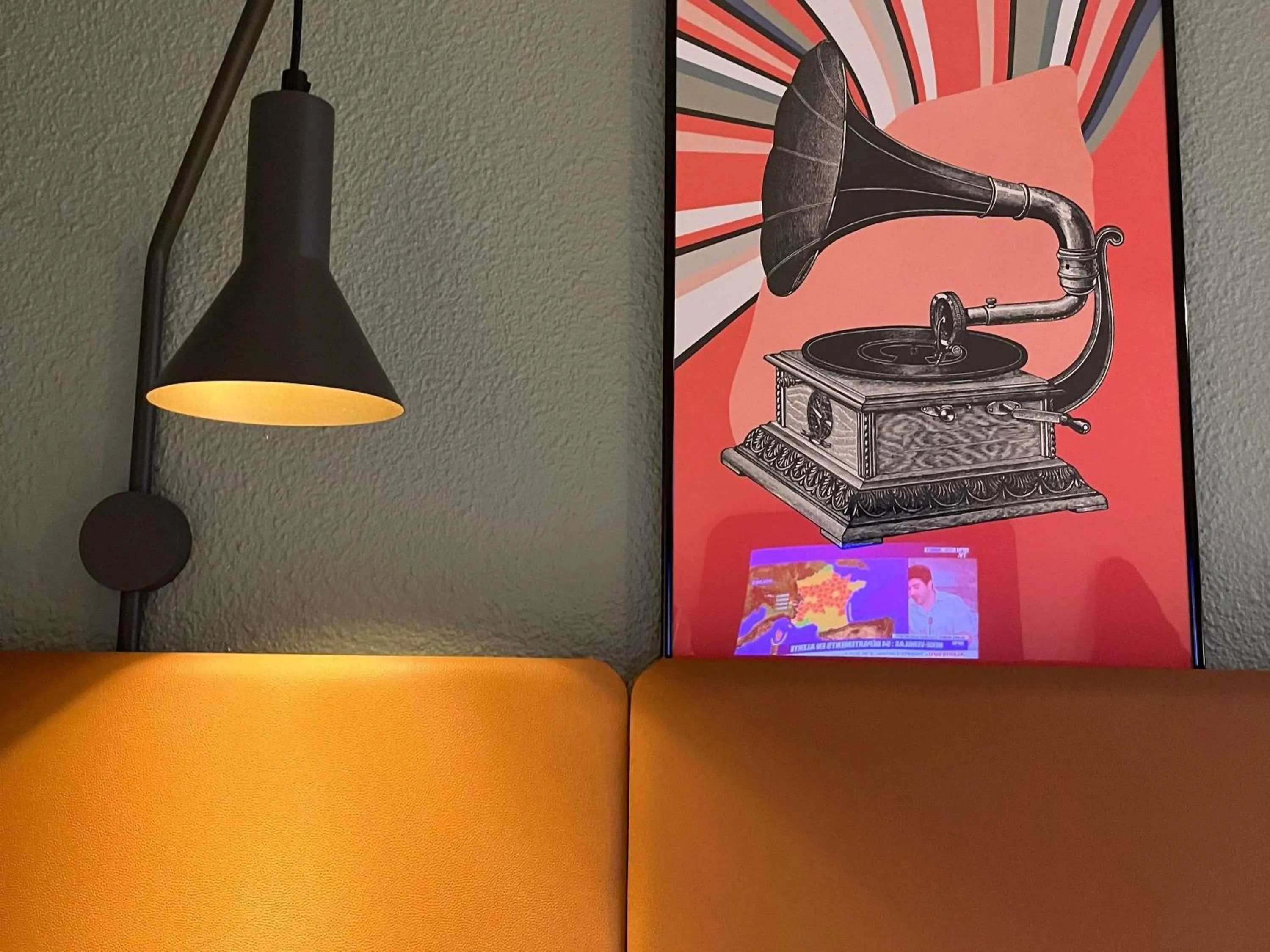 Bedroom in Ibis Avranches Baie du Mont-Saint-Michel