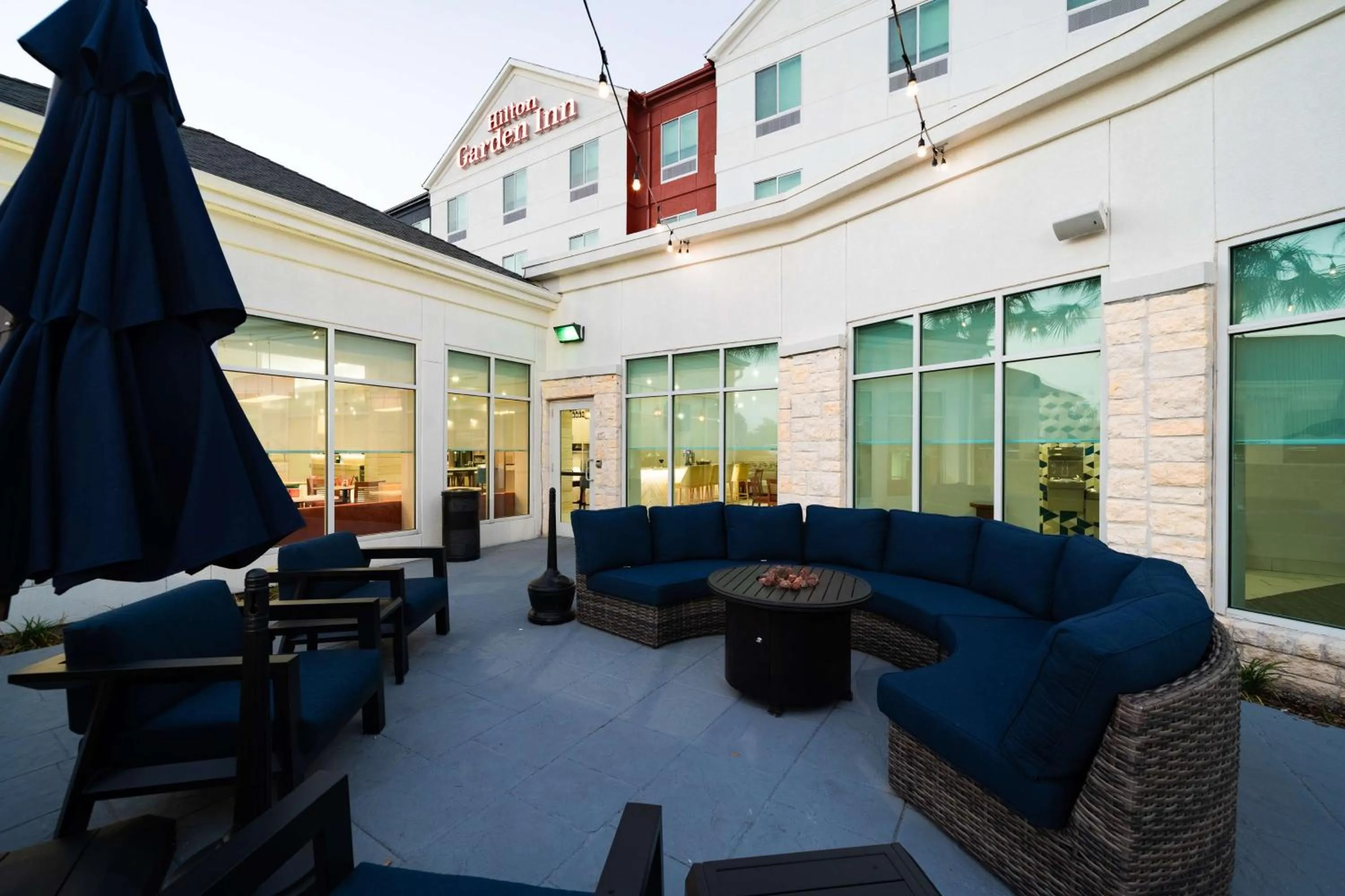 Patio in Hilton Garden Inn Houston/Clear Lake NASA