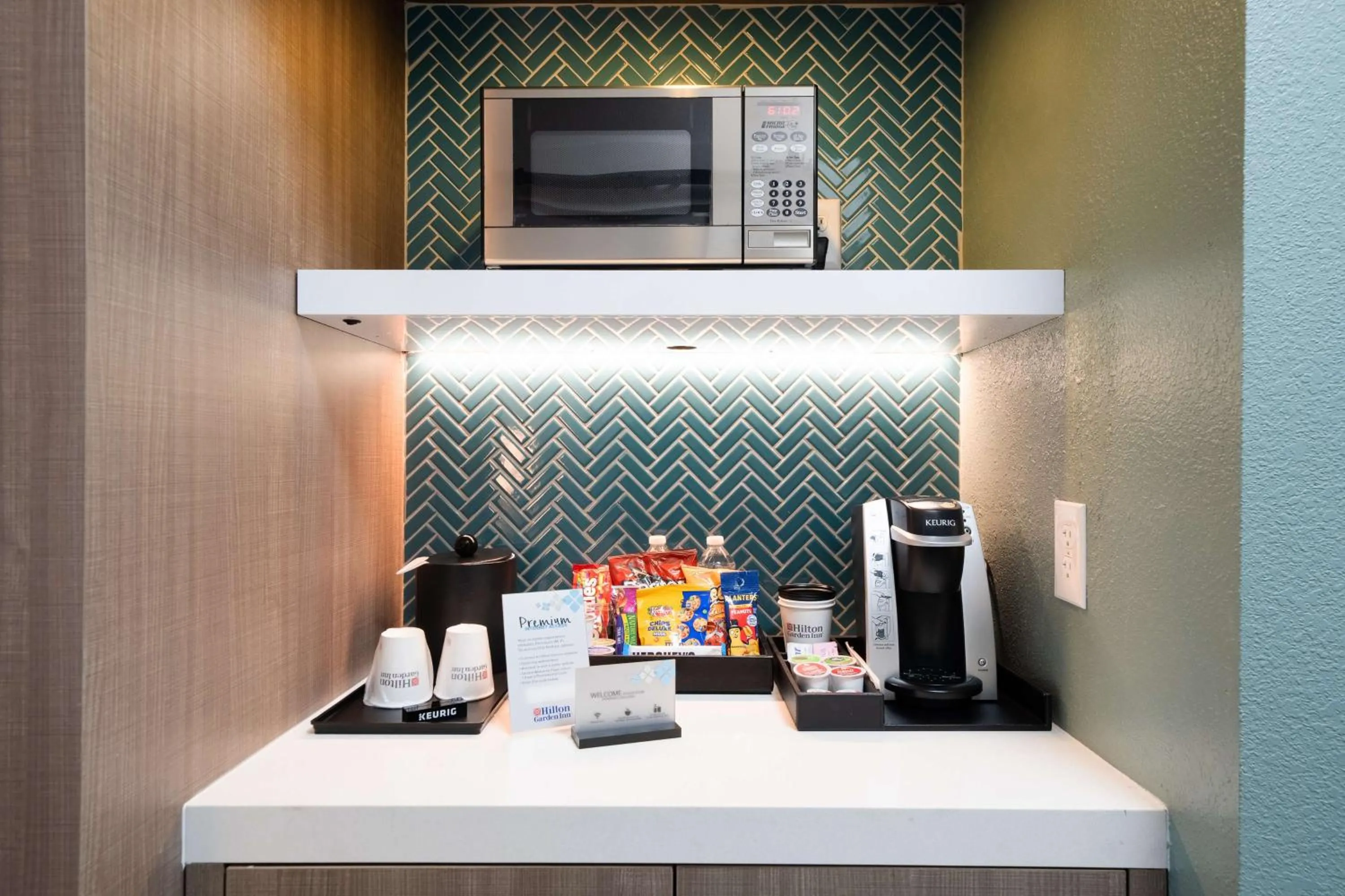 Kitchen or kitchenette in Hilton Garden Inn Houston/Clear Lake NASA