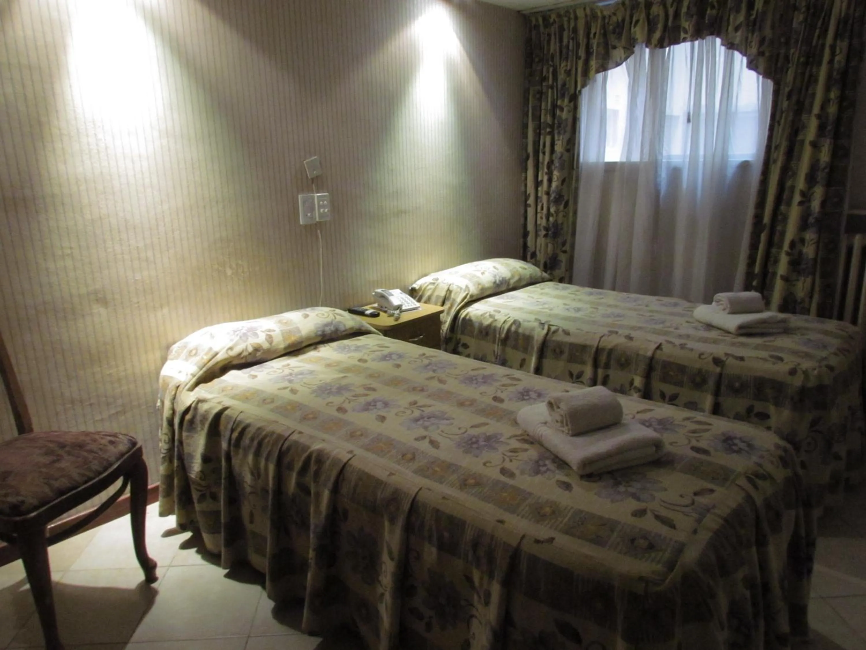 Bedroom, Bed in San Remo Grand Hotel