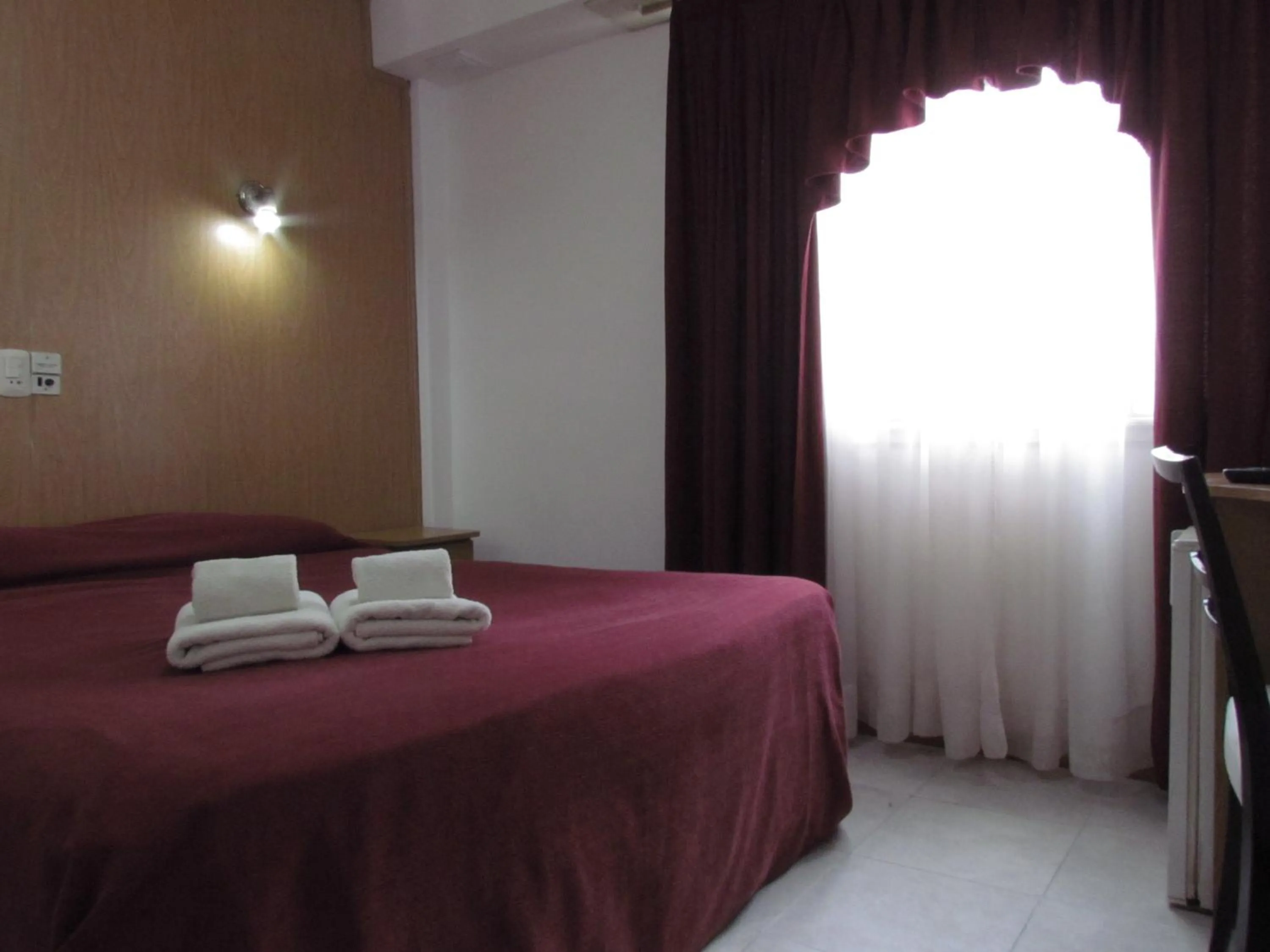 Bedroom, Bed in San Remo Grand Hotel