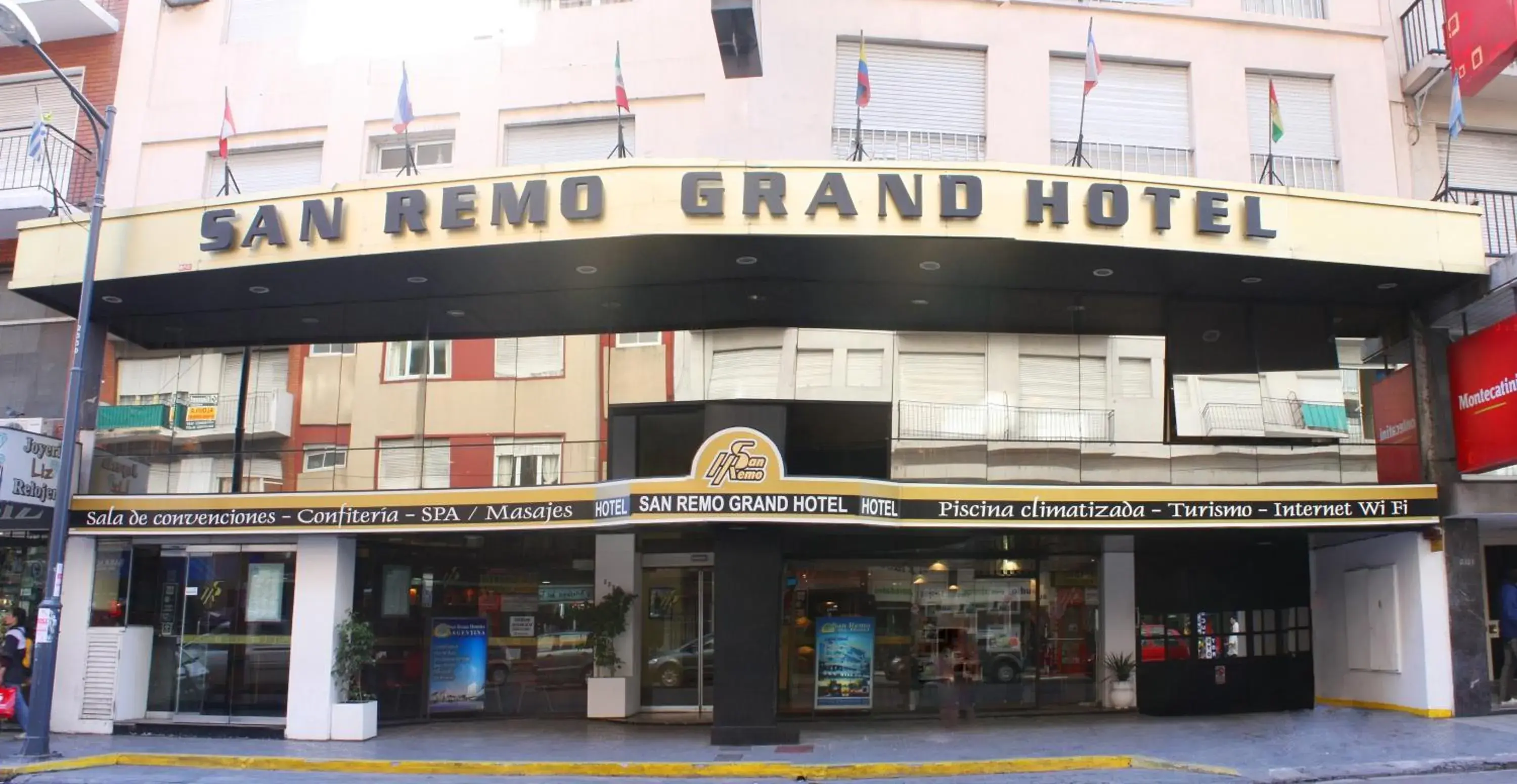 Facade/entrance in San Remo Grand Hotel Facade/entrance in San Remo Grand Hotel