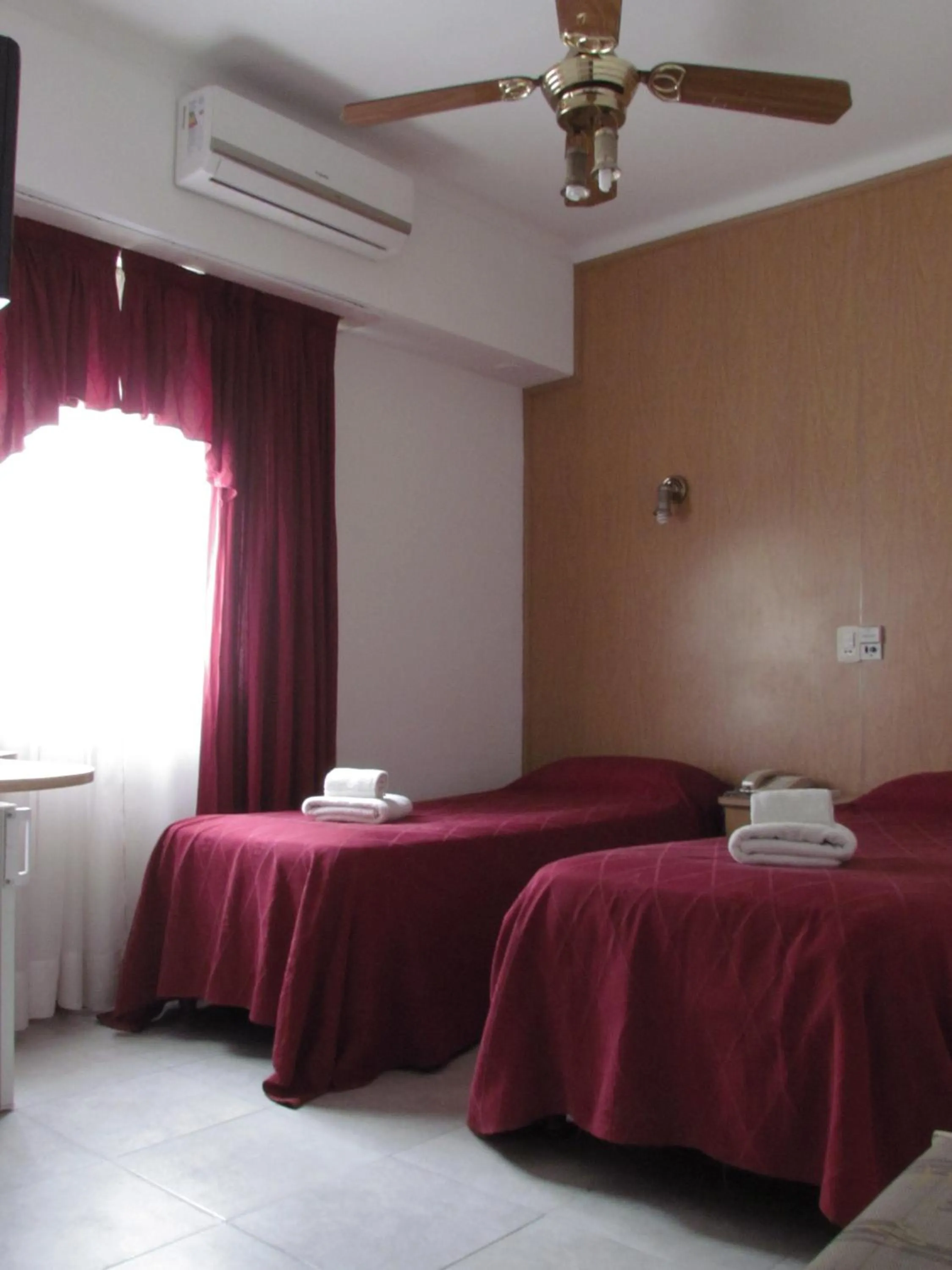 Bedroom, Bed in San Remo Grand Hotel