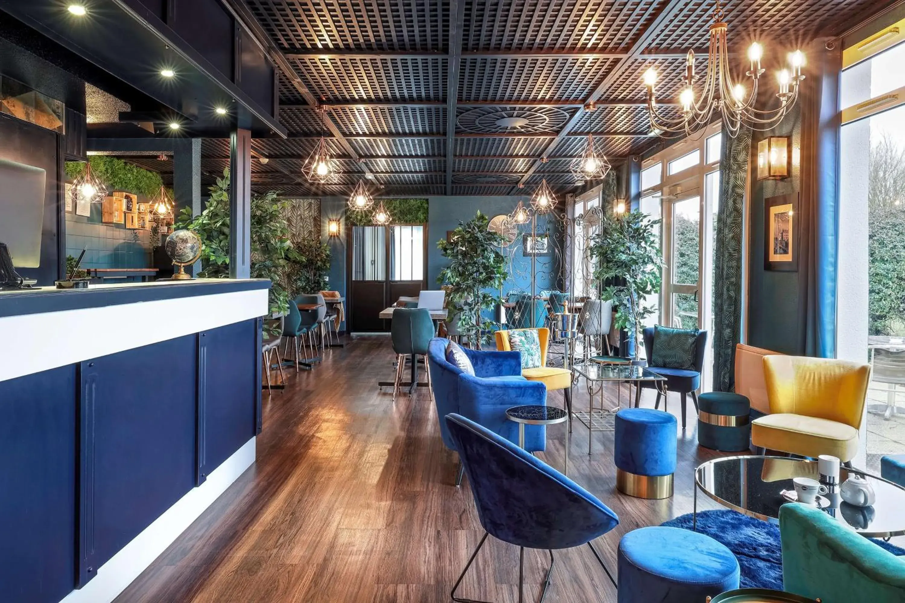 Lobby or reception in Sure Hotel by Best Western Calais Coquelles Tunnel s/ Manche Lobby or reception in Sure Hotel by Best Western Calais Coquelles Tunnel s/ Manche