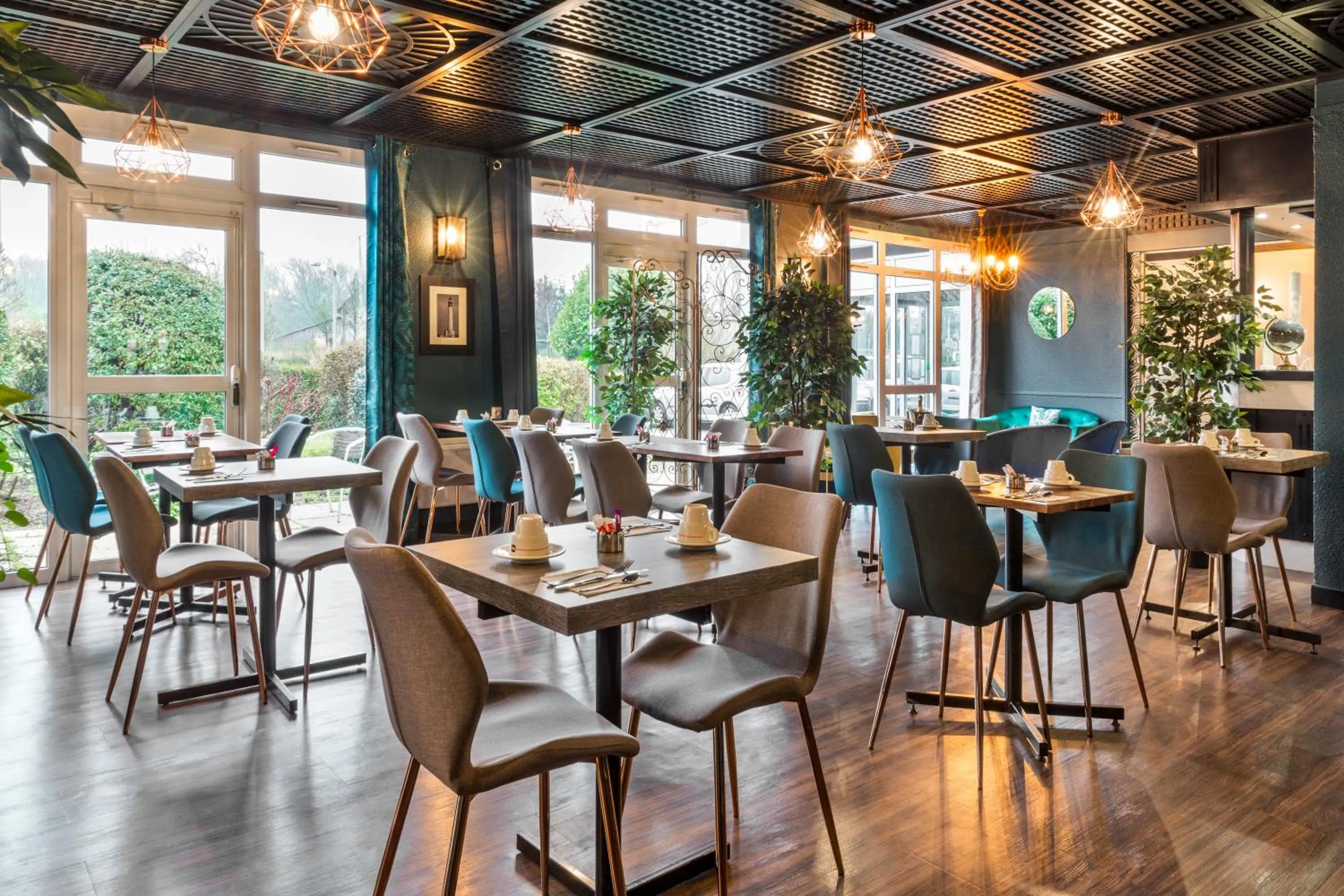 Sure Hotel by Best Western Calais Coquelles Tunnel s/ Manche