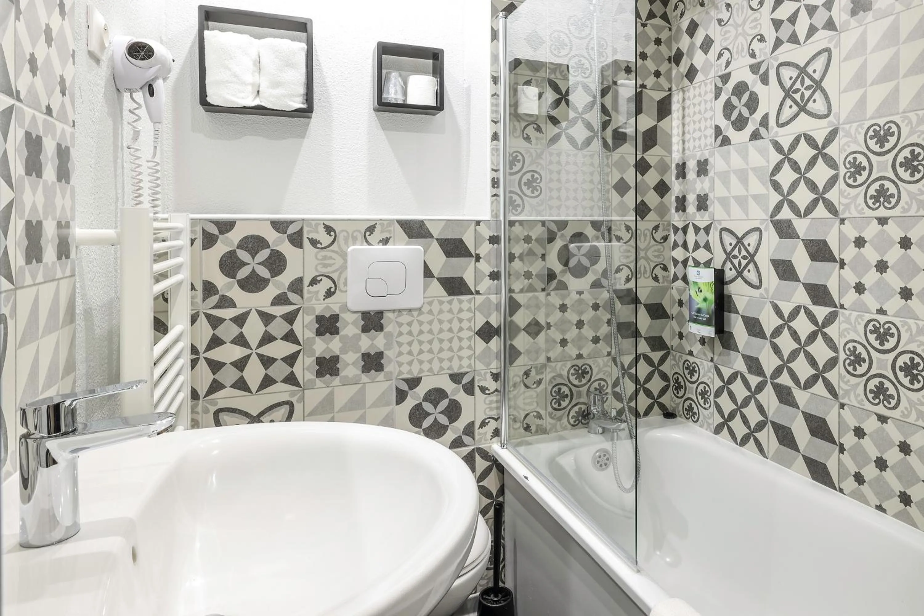 Sure Hotel by Best Western Calais Coquelles Tunnel s/ Manche