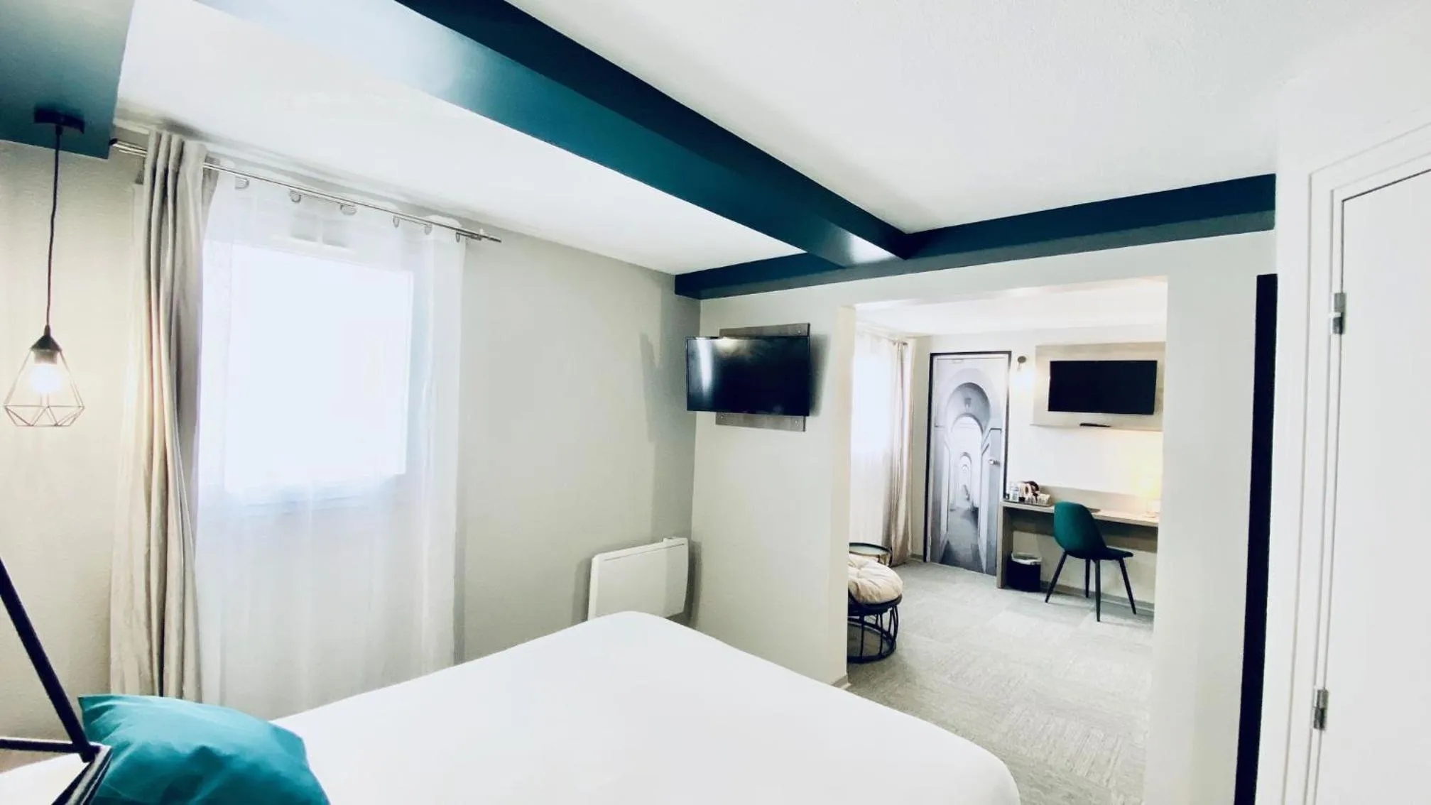 Bed in Sure Hotel by Best Western Calais Coquelles Tunnel s/ Manche