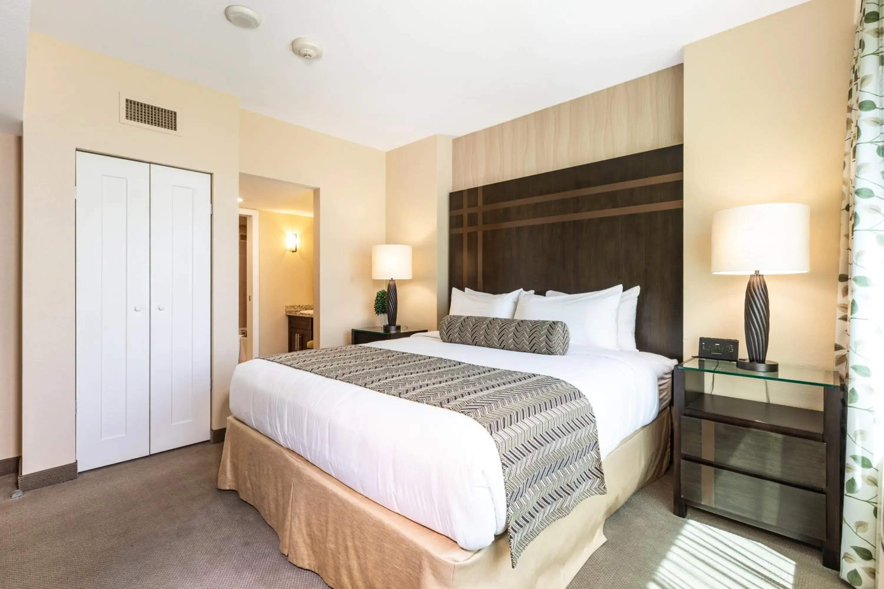 Bedroom, Bed in The Berkley, Las Vegas Bedroom, Bed in The Berkley, Las Vegas