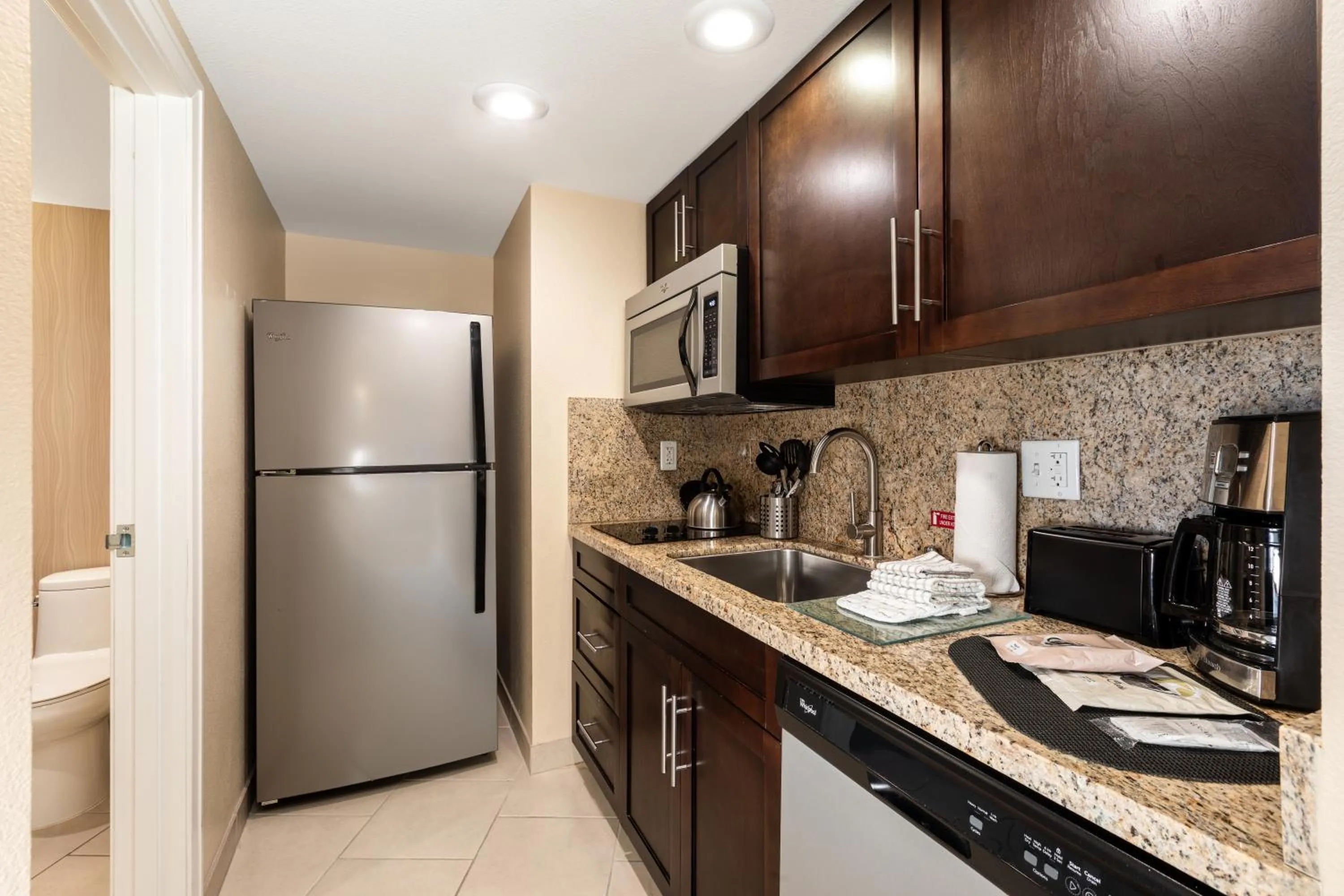Kitchen or kitchenette in The Berkley, Las Vegas