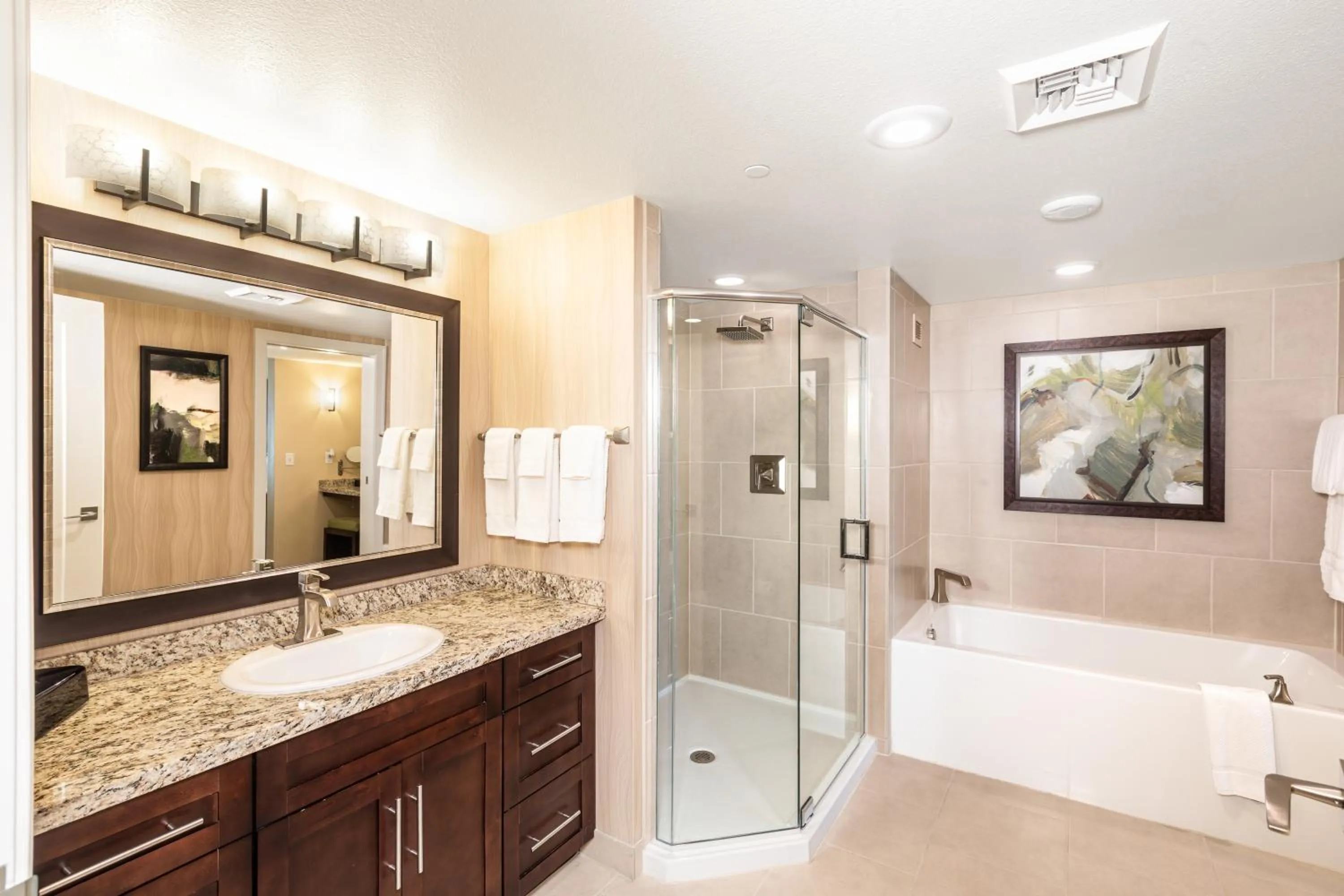 Bathroom in The Berkley, Las Vegas