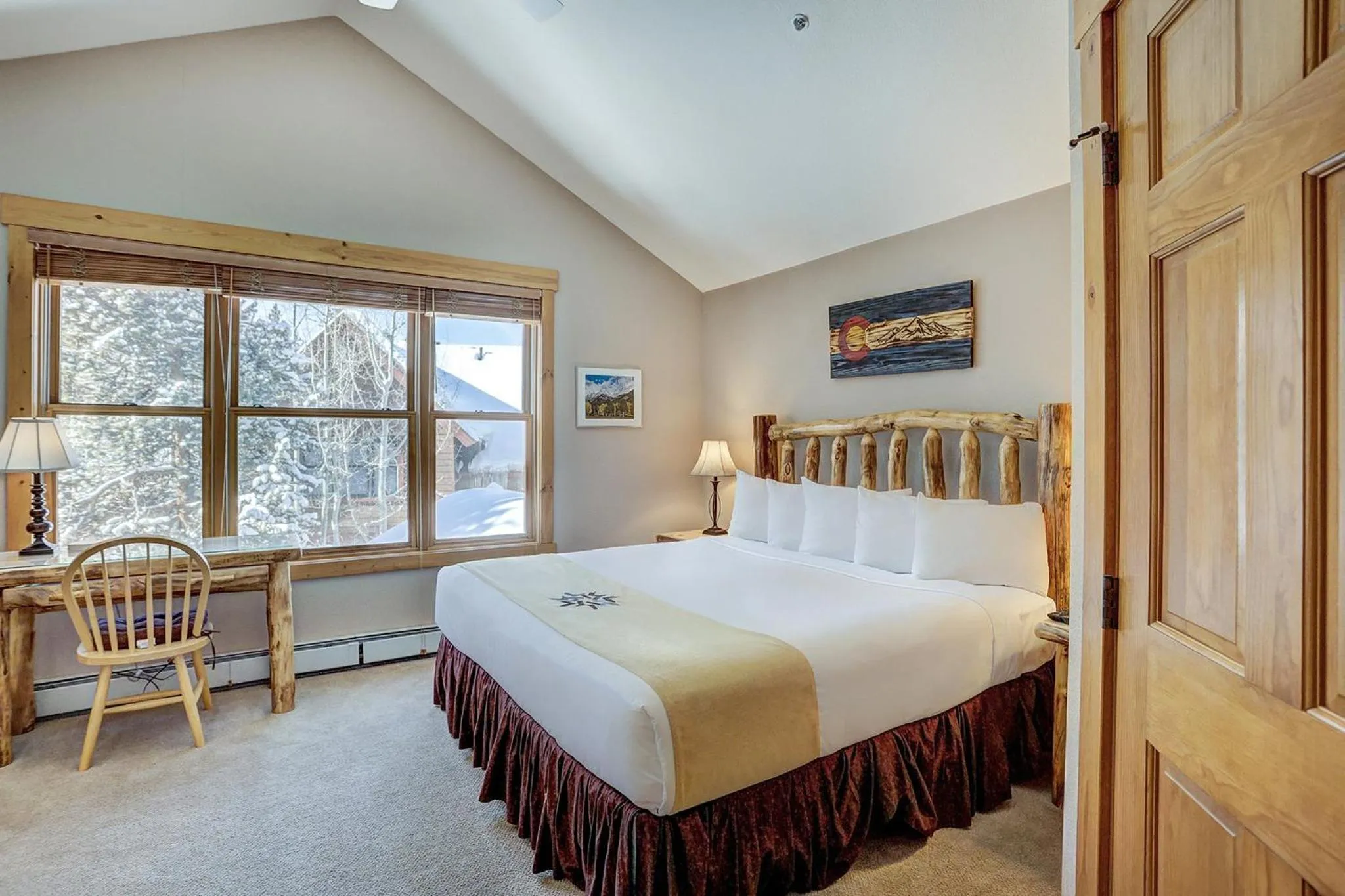 Photo of the whole room, Bed in East Keystone by Keystone Resort